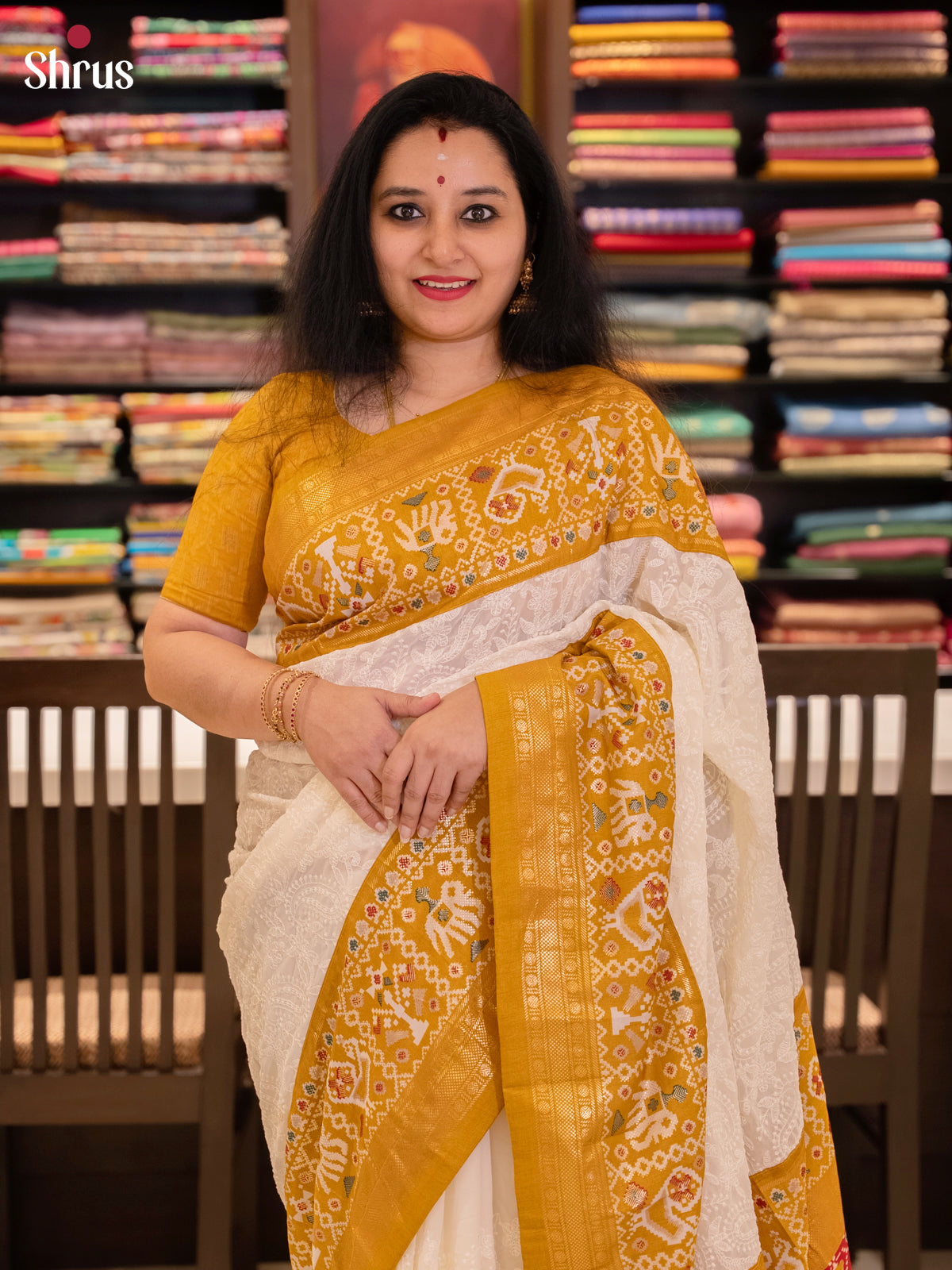 DIS14657 - Semi Ikkat Saree