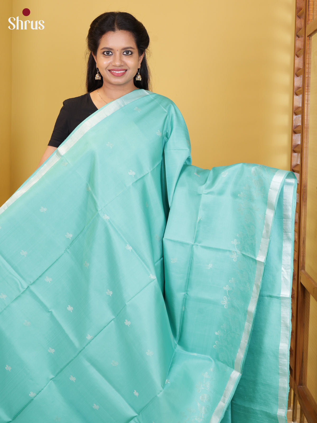 DIS16049 - Soft Silk (HR) Saree - Shop on Shrus.com