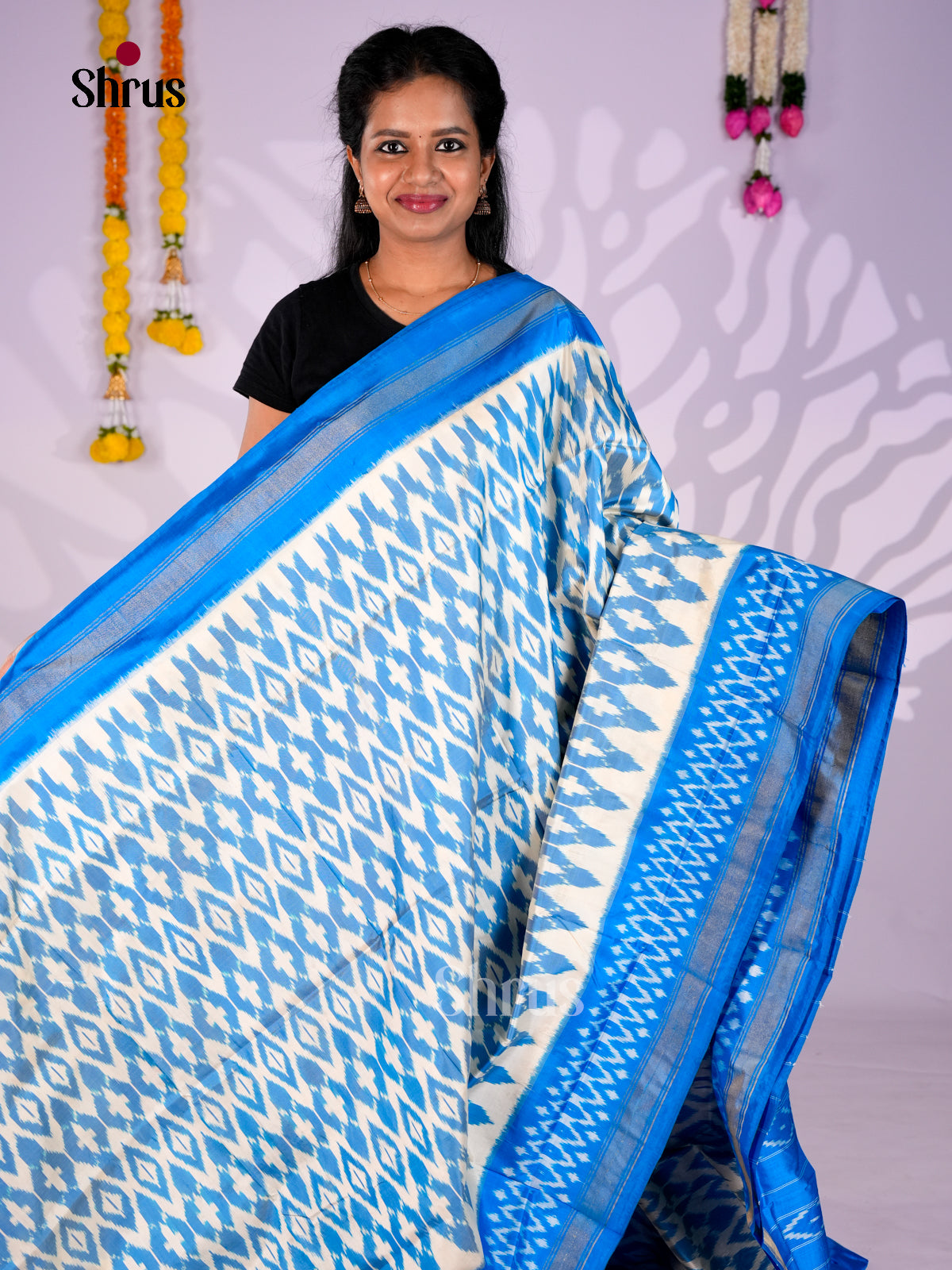 DIS16139 - Ikkat Silk Saree - Shop on Shrus.com