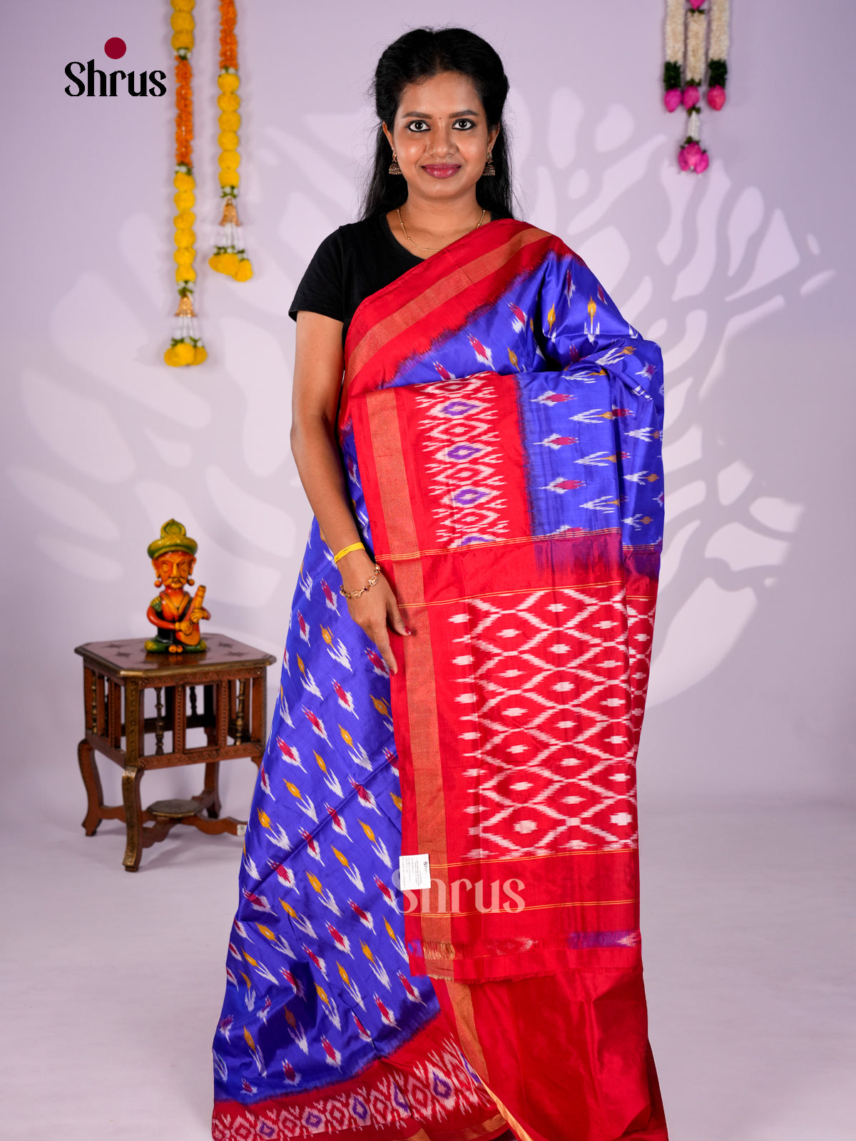 DIS16140 - Ikkat Silk Saree - Shop on Shrus.com