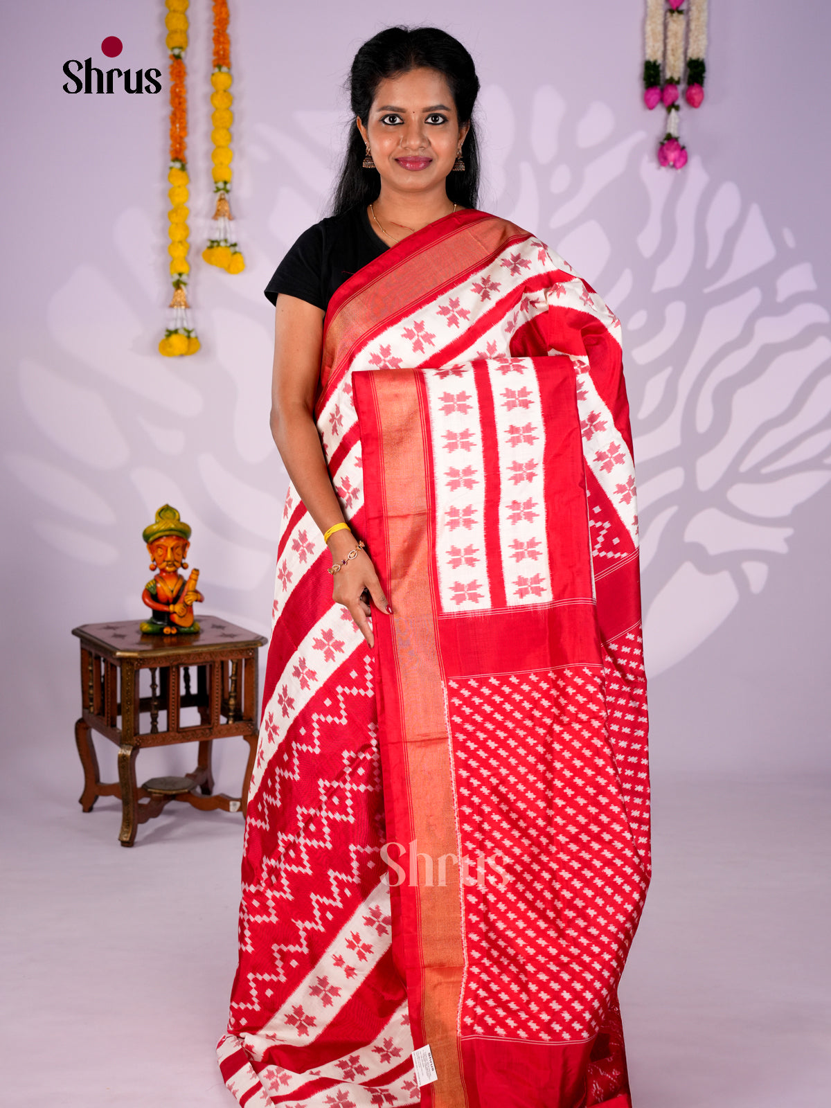 DIS16239 - Ikkat Silk Saree - Shop on Shrus.com