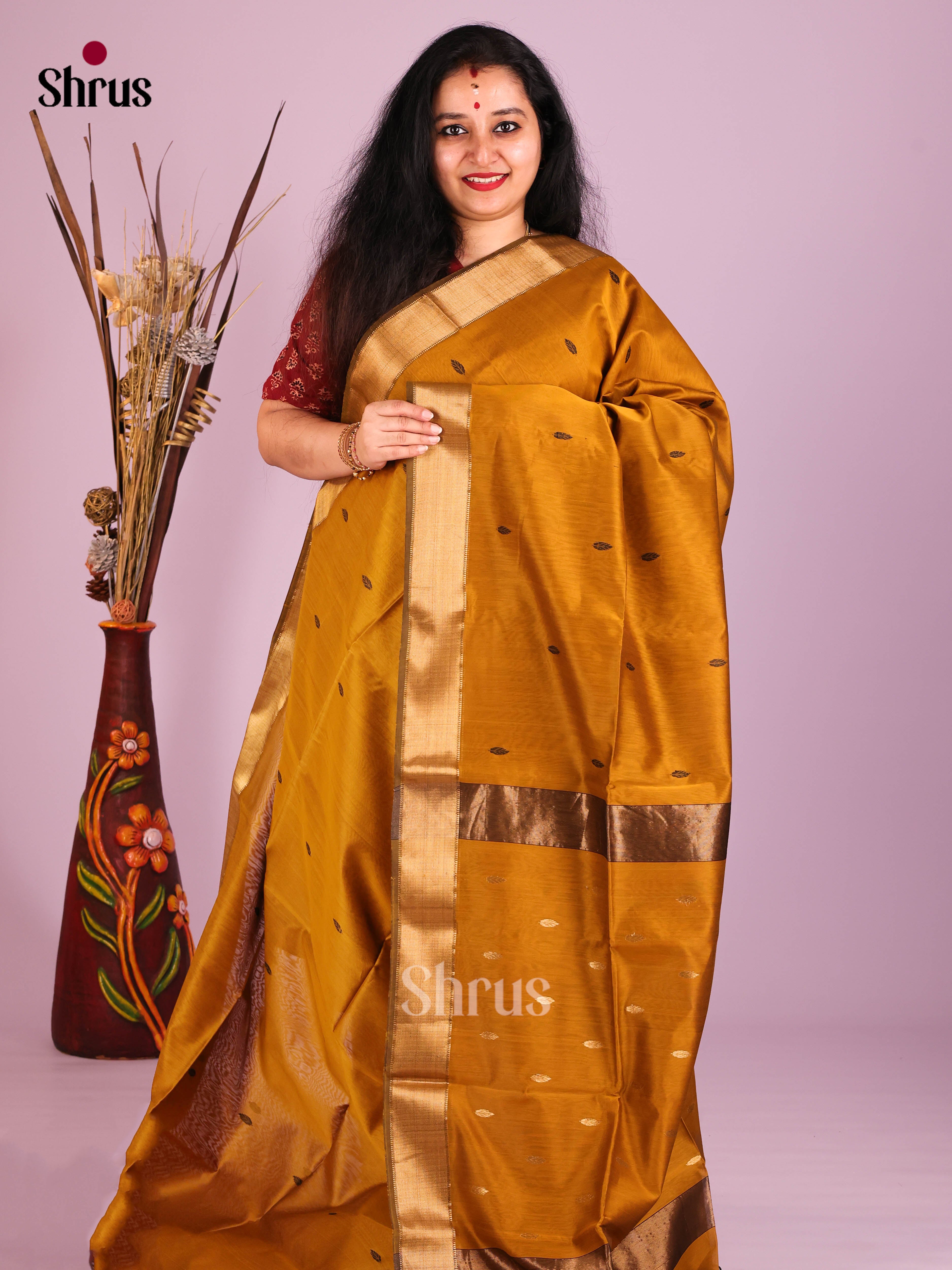 DIS16285 - Maheshwari silkcotton Saree - Shop on Shrus.com