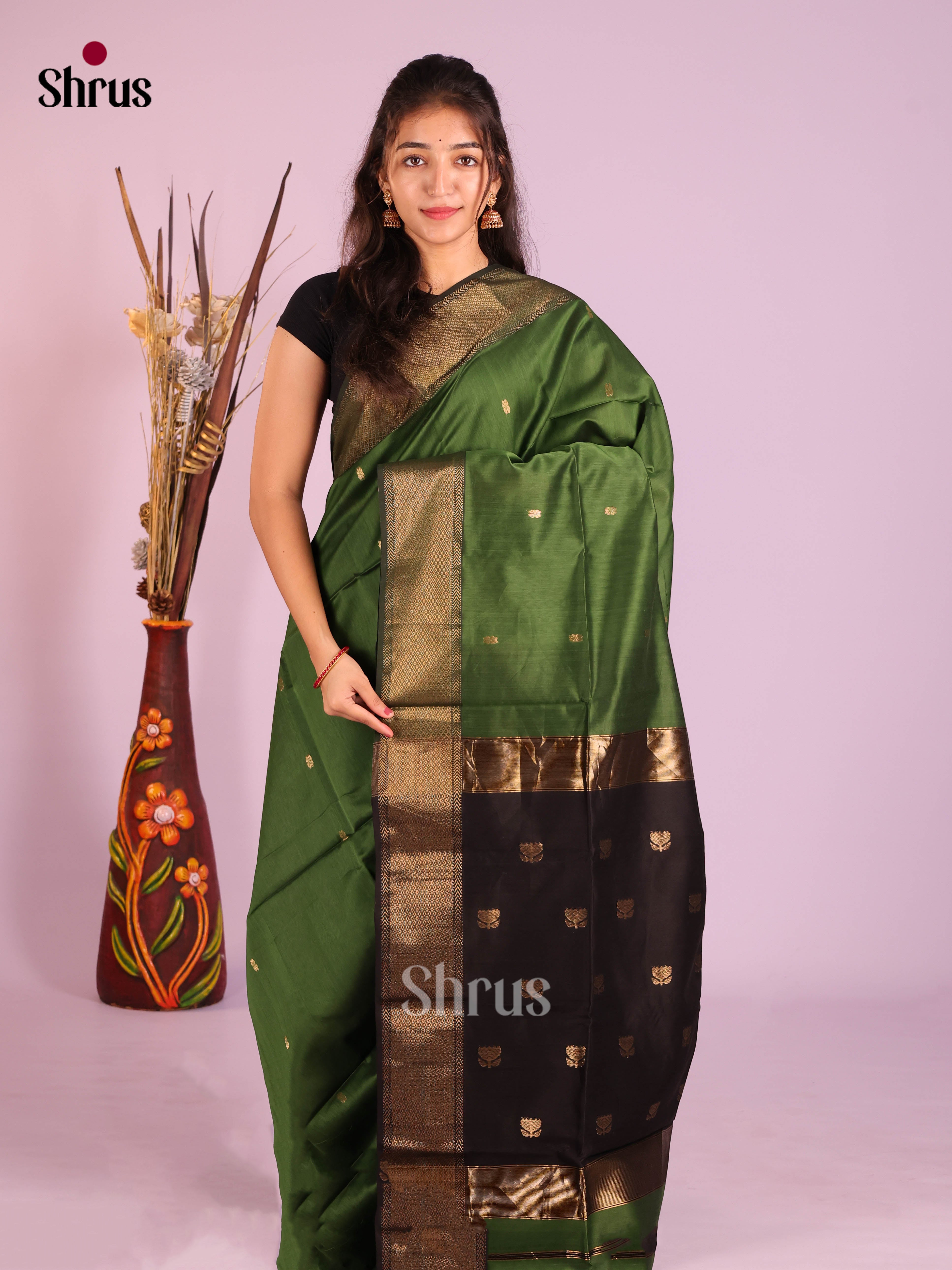 DIS16319 - Maheshwari silkcotton Saree - Shop on Shrus.com
