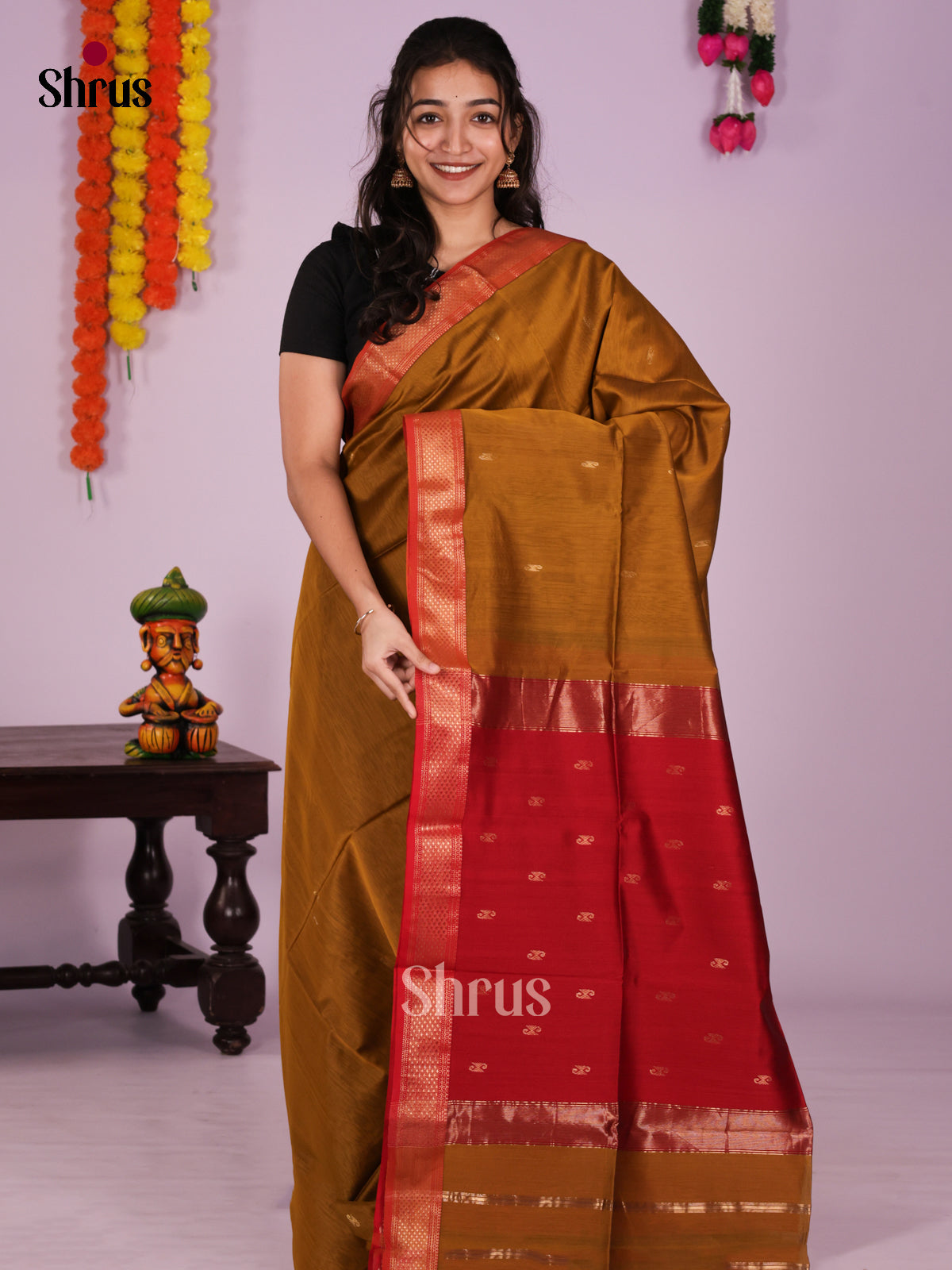 DIS16339 - Maheshwari silkcotton Saree - Shop on Shrus.com