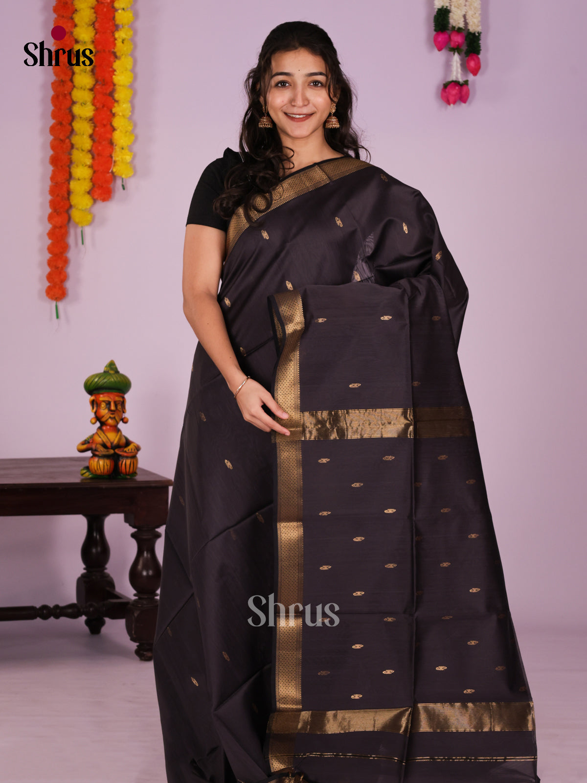 DIS16341 - Maheshwari silkcotton Saree - Shop on Shrus.com