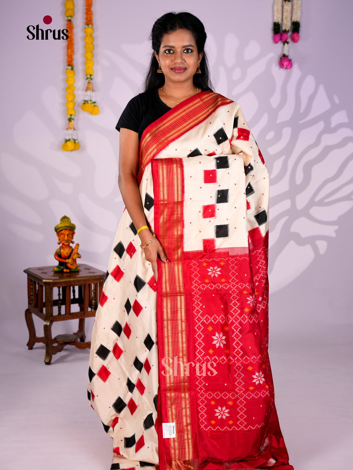 DIS16508 - Ikkat Silk Saree - Shop on Shrus.com