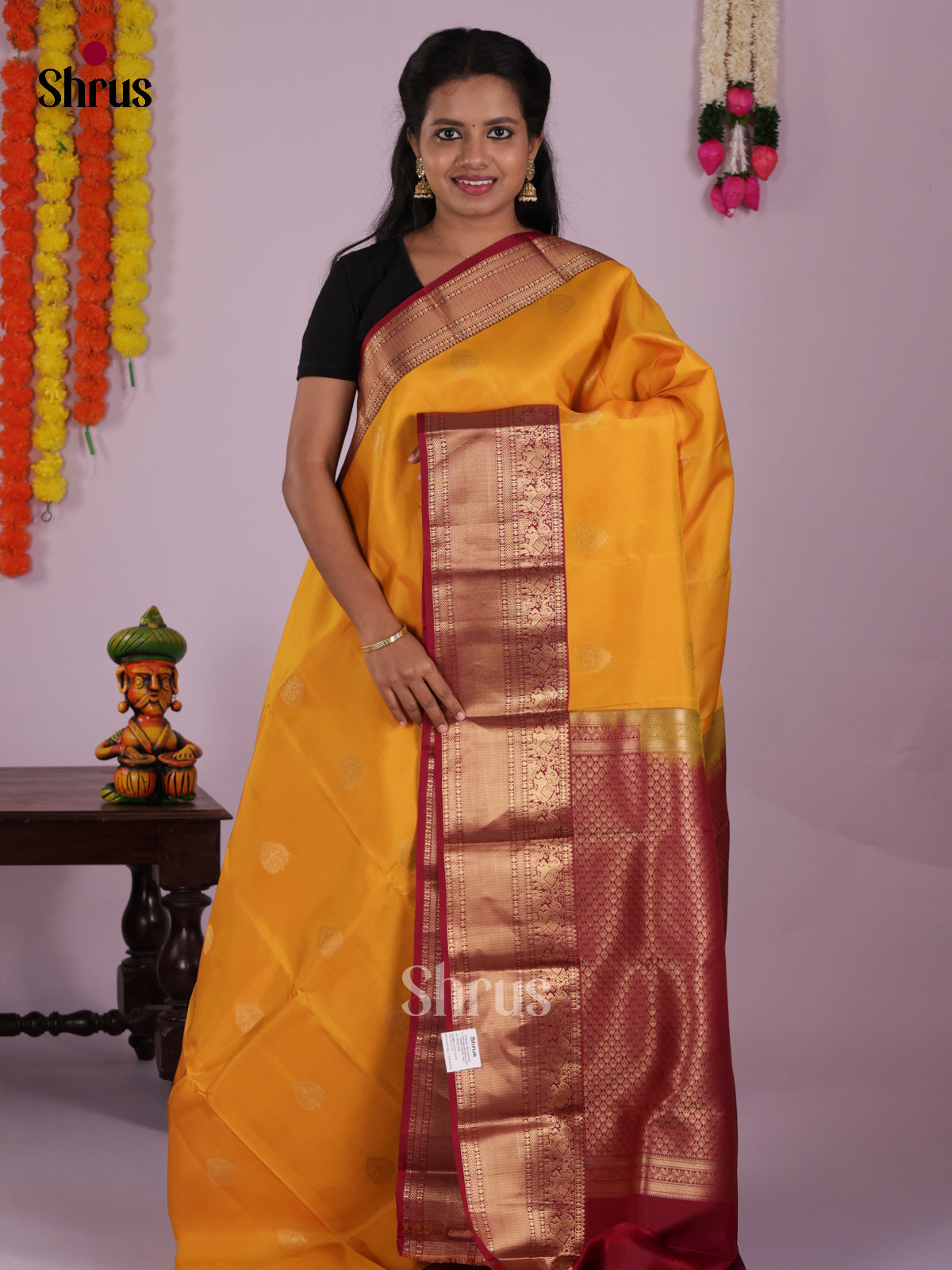 DIS16547 - Kanchipuram-halfpure Saree - Shop on Shrus.com