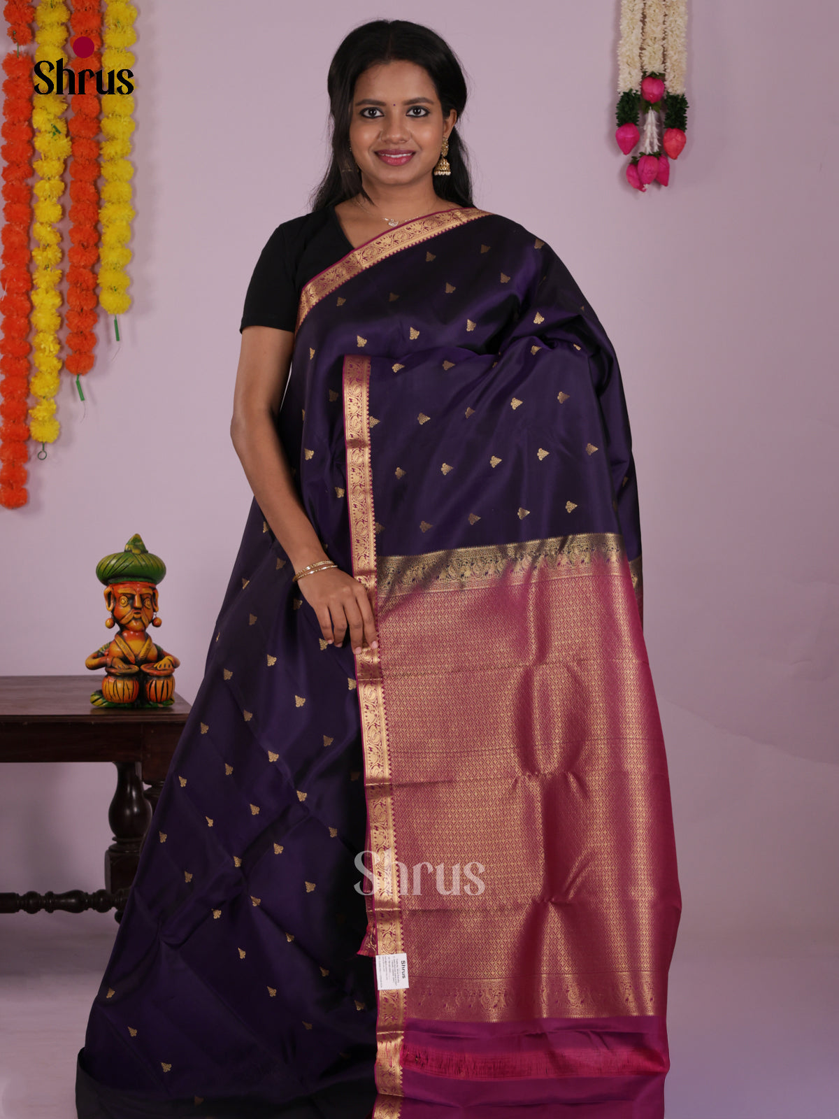 DIS16562 - Kanchipuram-halfpure Saree - Shop on Shrus.com