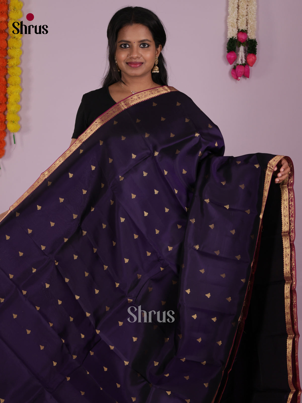 DIS16562 - Kanchipuram-halfpure Saree - Shop on Shrus.com