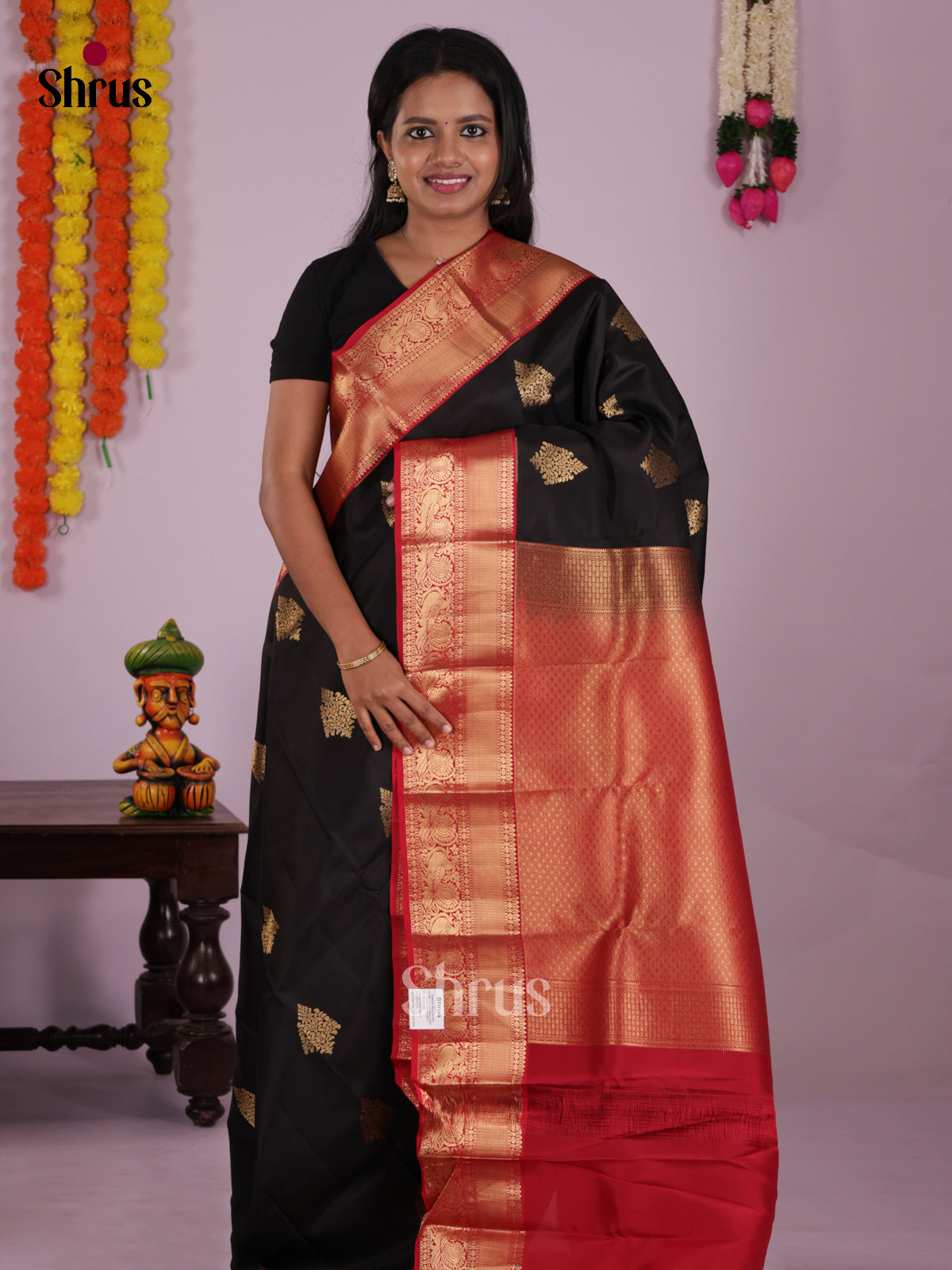 DIS16597 - Kanchipuram-halfpure Saree - Shop on Shrus.com