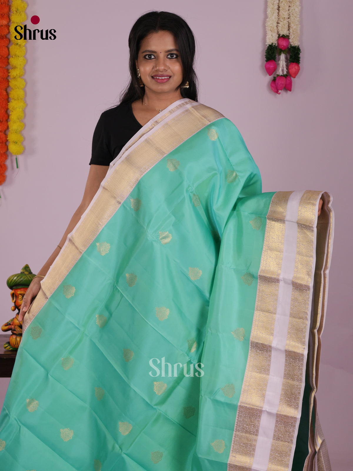 DIS16608 - Kanchipuram-halfpure Saree - Shop on Shrus.com