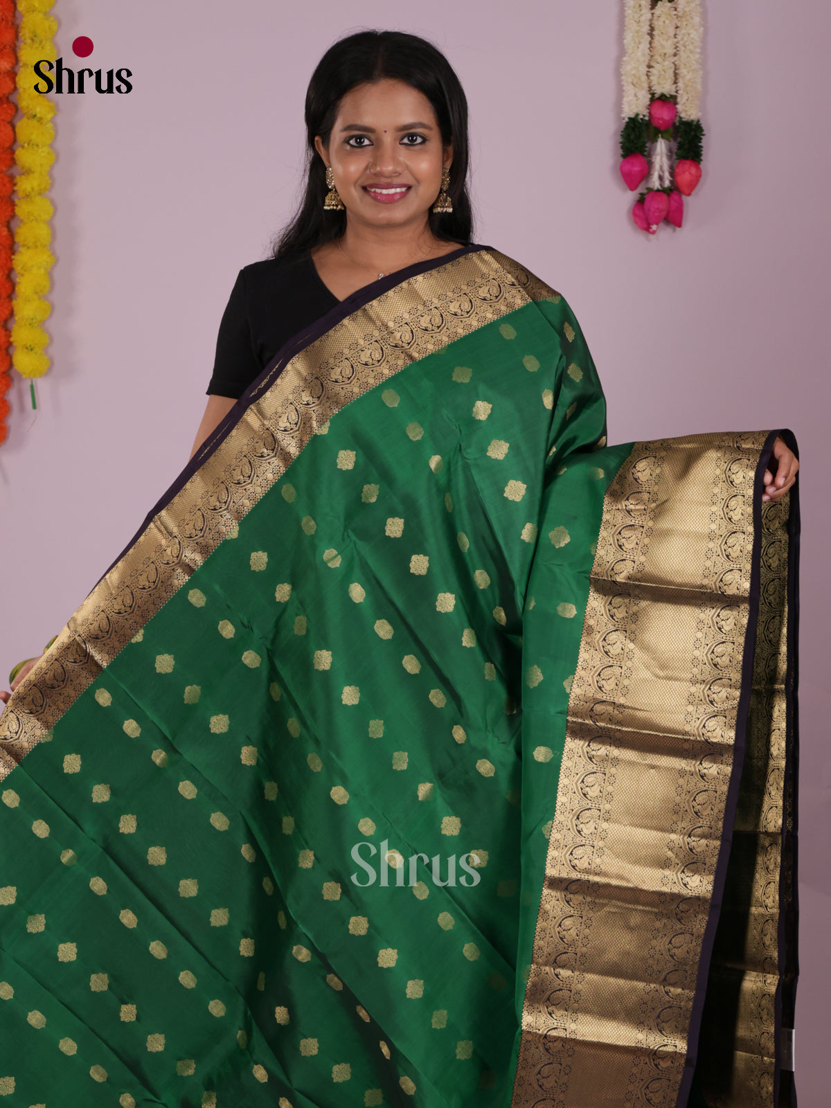 DIS16614 - Kanchipuram-halfpure Saree - Shop on Shrus.com