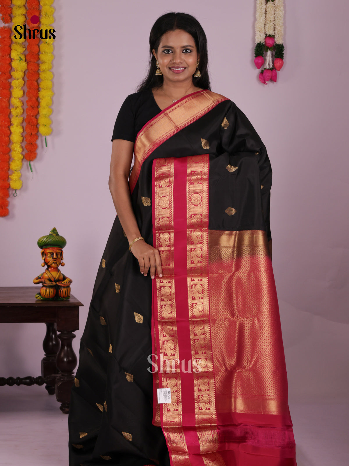 DIS16616 - Kanchipuram-halfpure Saree - Shop on Shrus.com