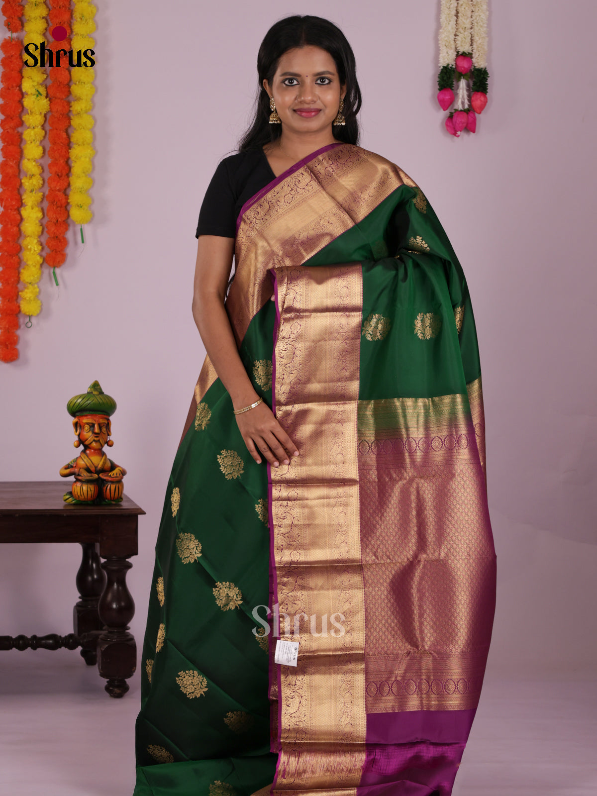DIS16619 - Kanchipuram-halfpure Saree - Shop on Shrus.com