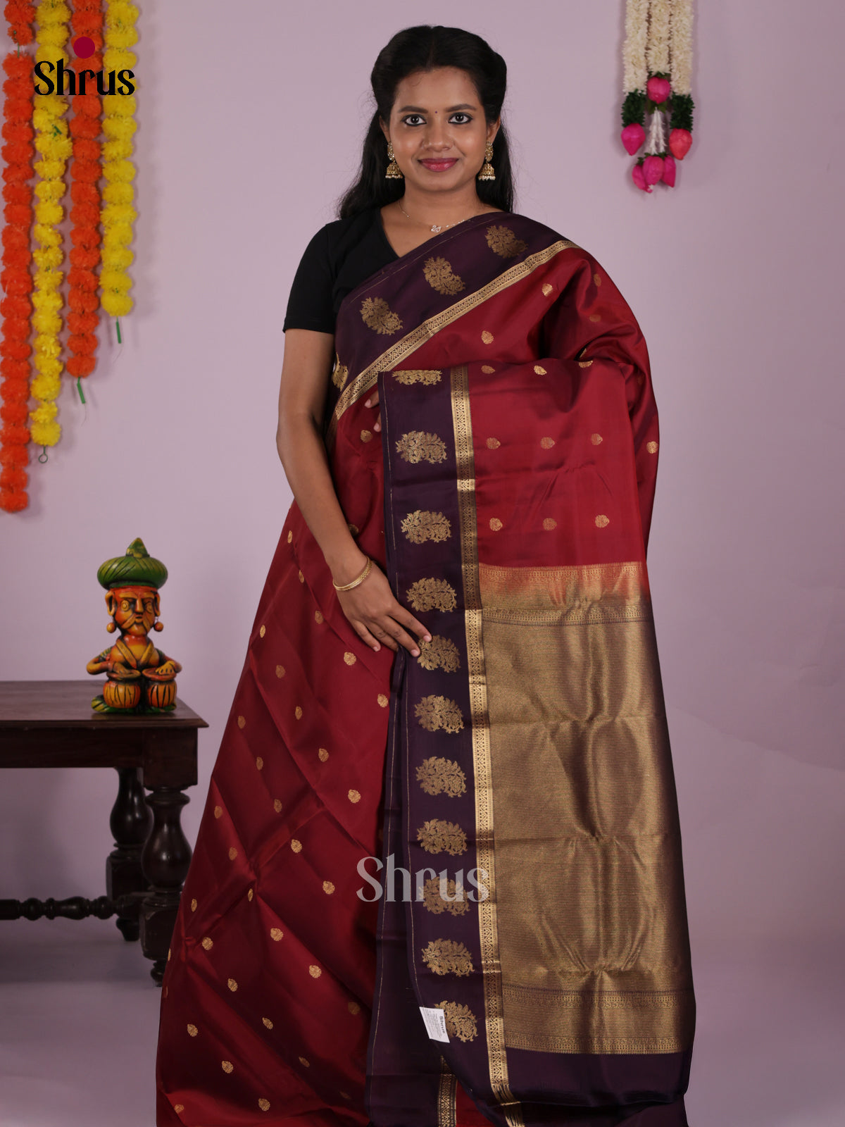 DIS16626 - Kanchipuram-halfpure Saree - Shop on Shrus.com