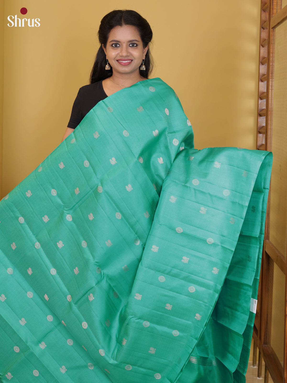 DIS16657 - Soft Silk (HR) Saree - Shop on Shrus.com