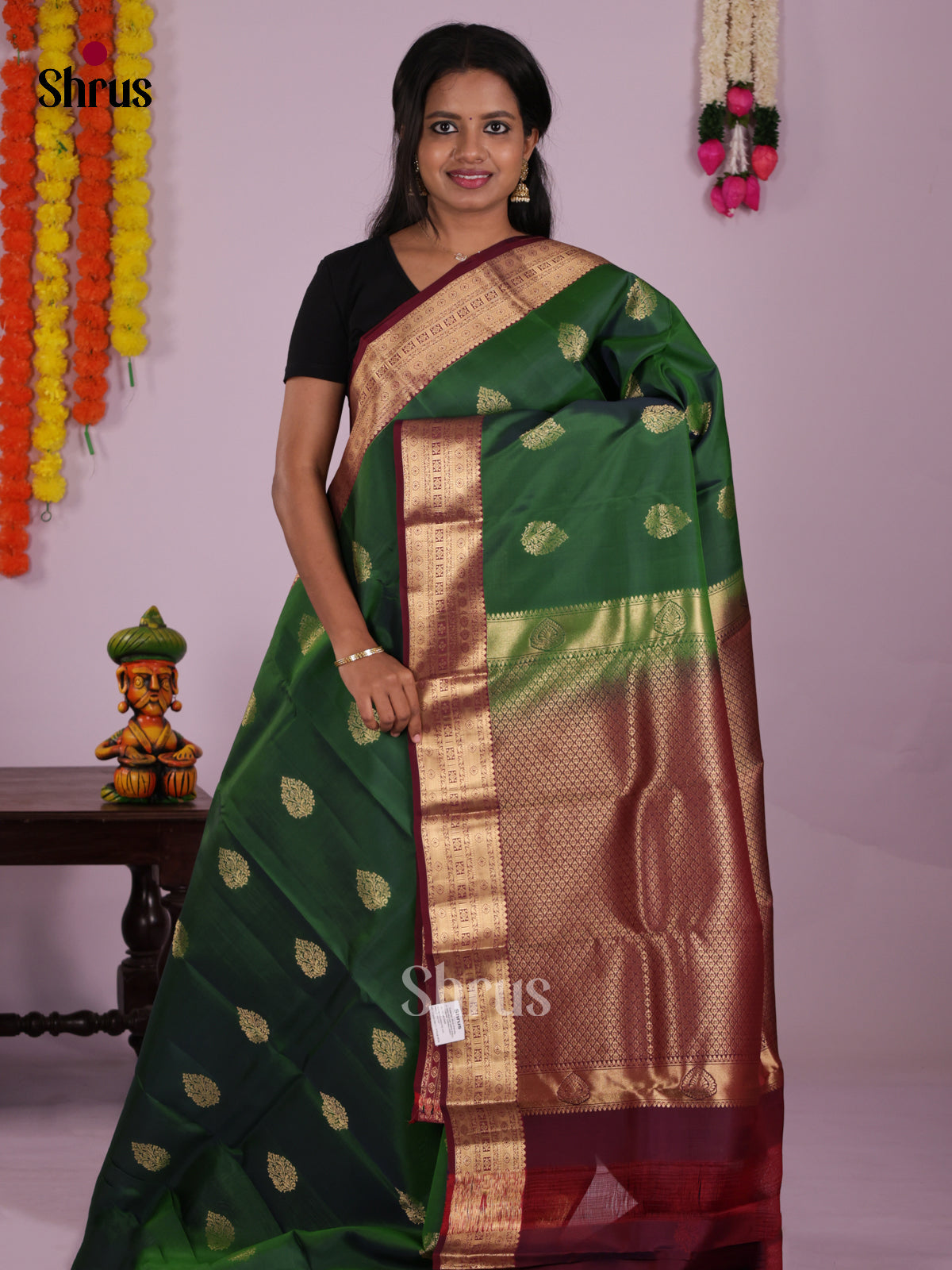 DIS16708 - Kanchipuram-halfpure Saree - Shop on Shrus.com