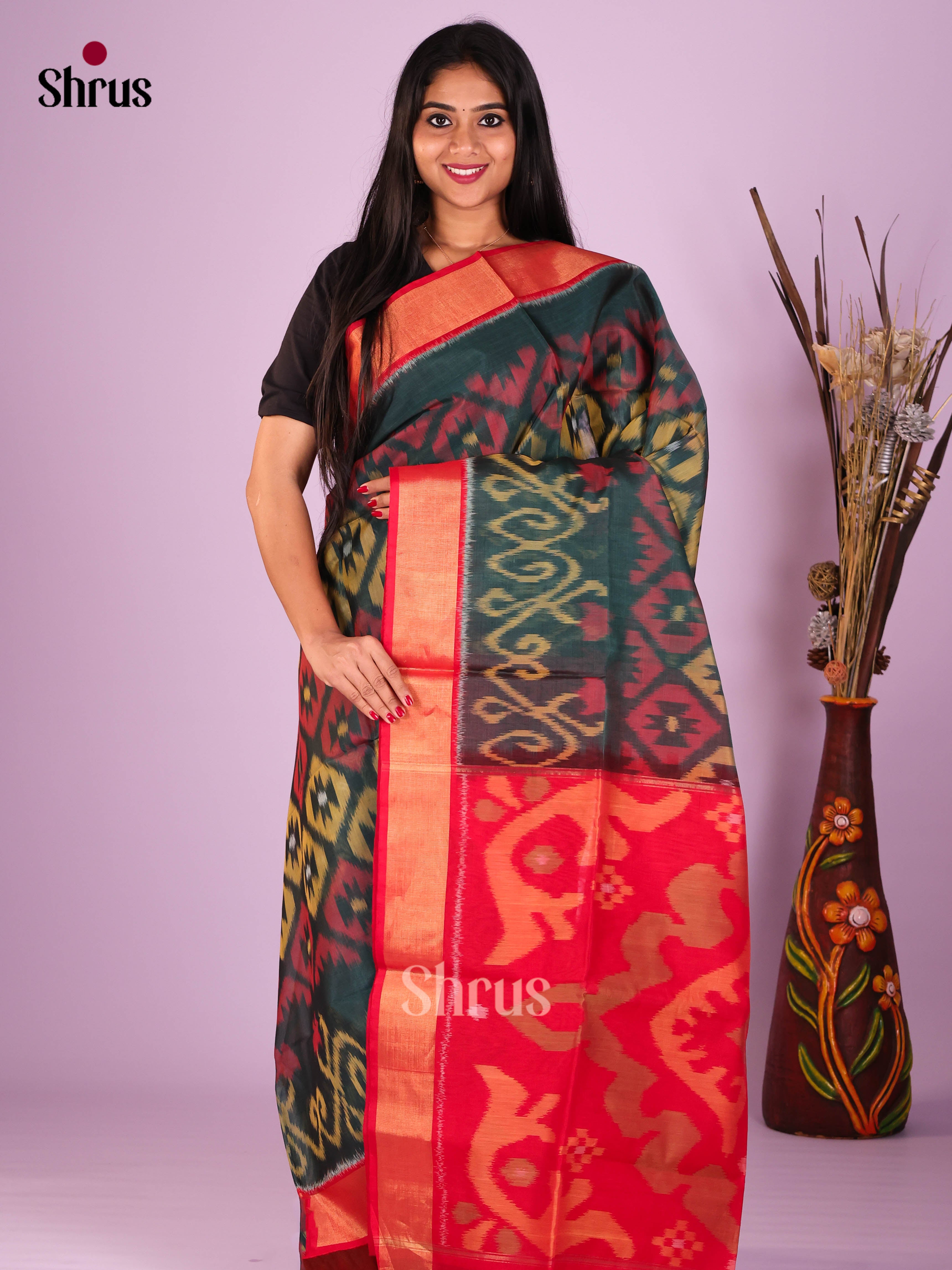 Peacock Green & Red - Pochampally sico Saree