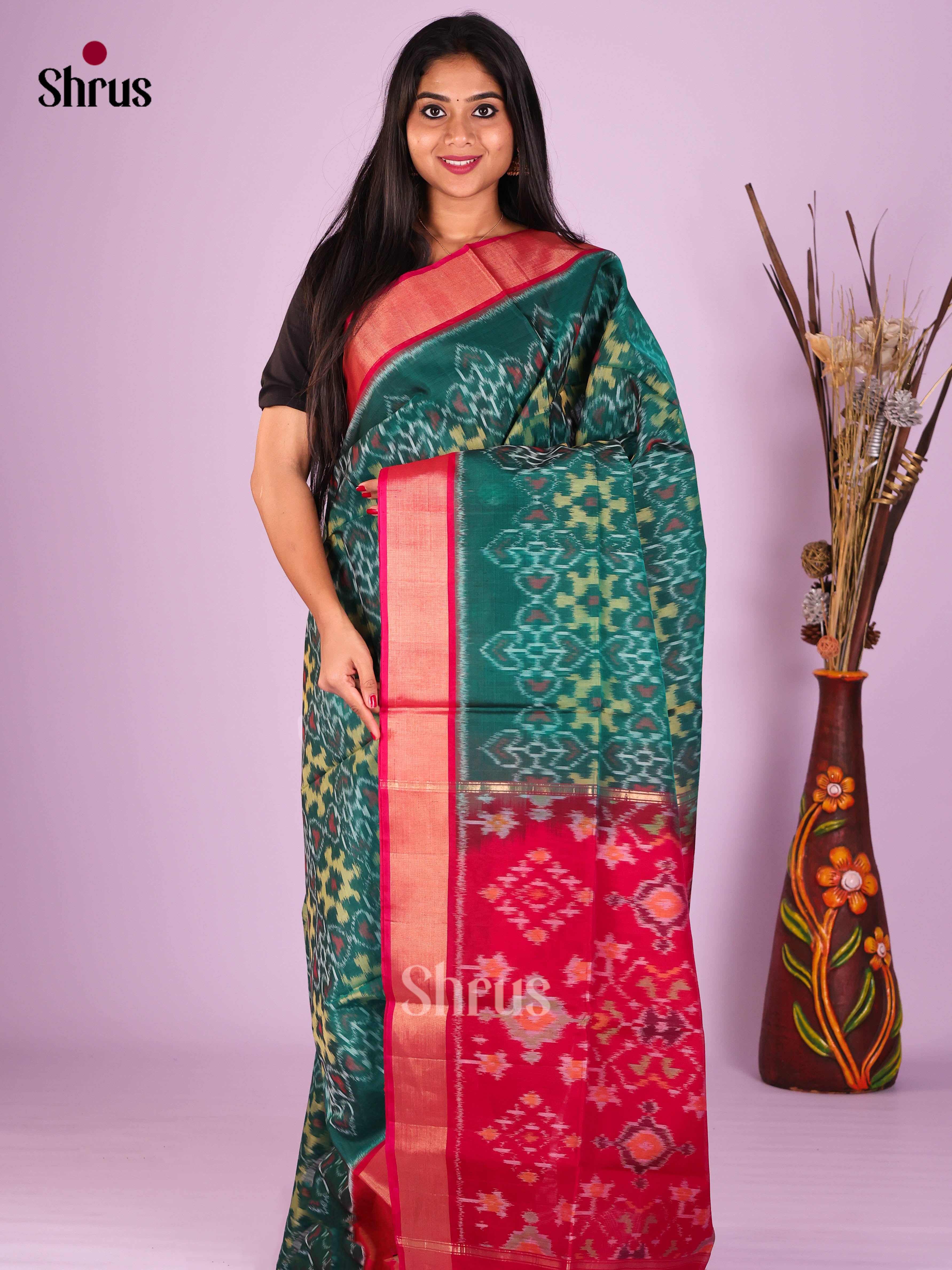 Green & Red - Pochampally sico Saree