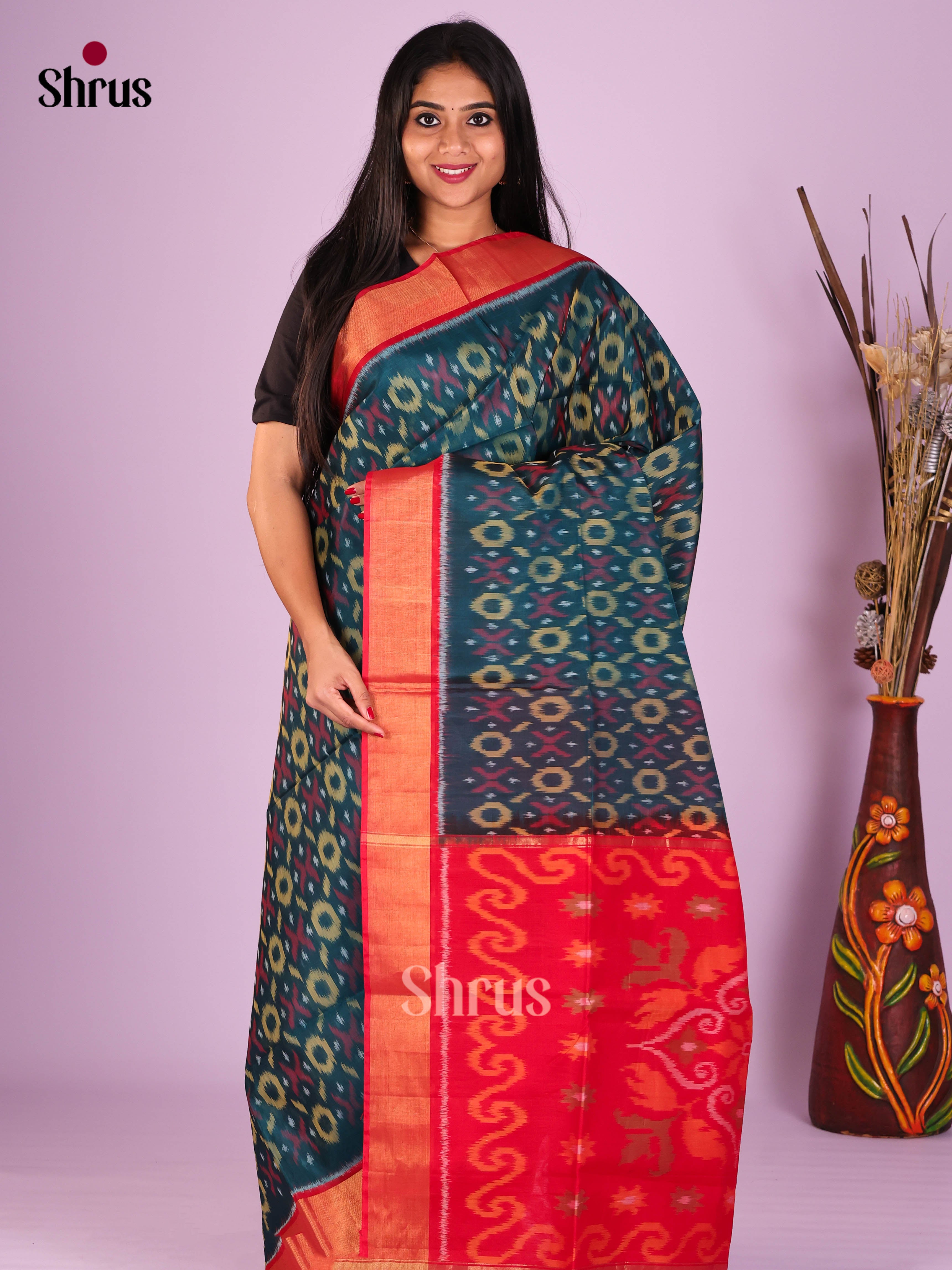 Peacock Green & Red- Pochampally sico Saree