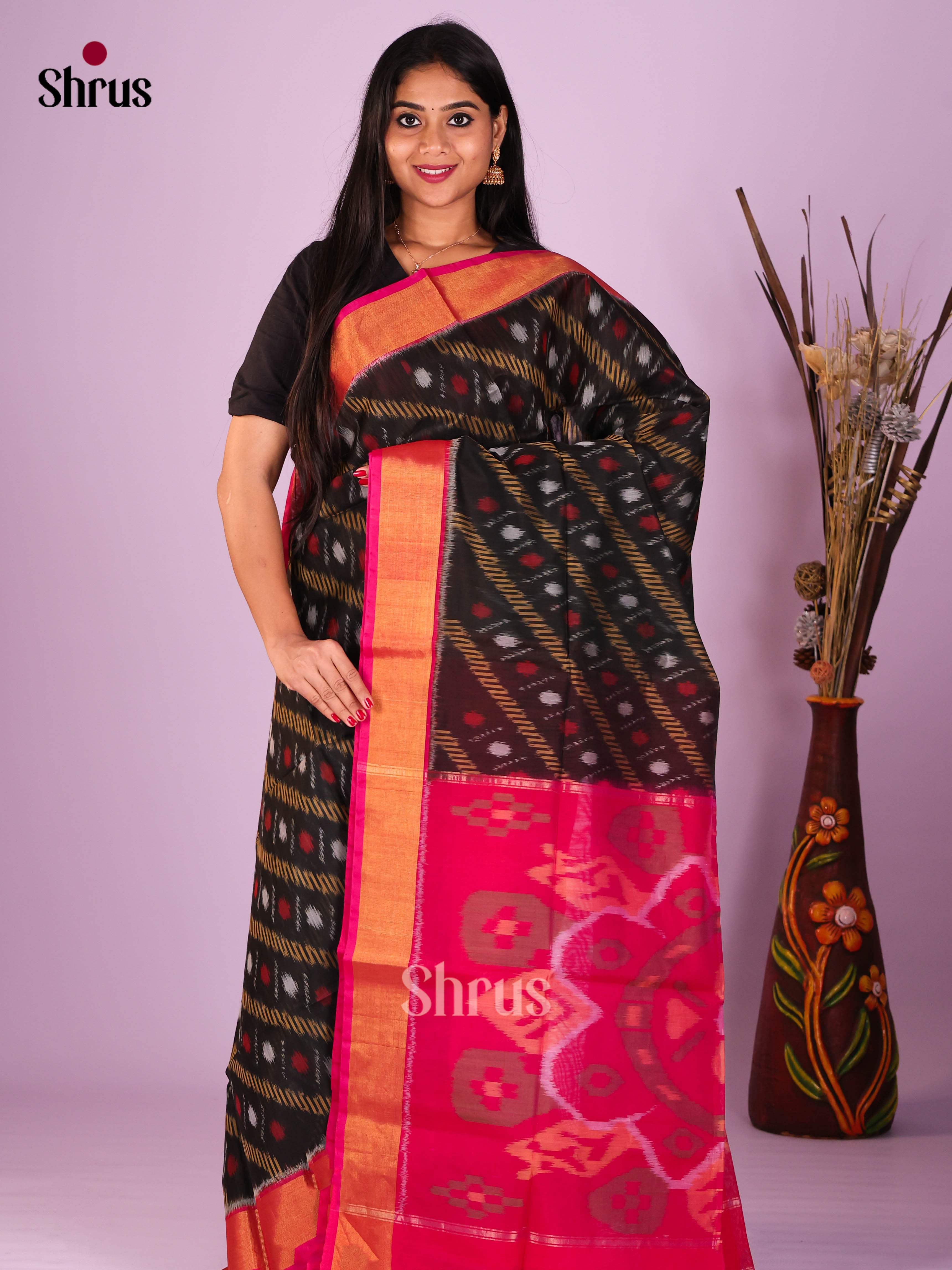 Black & Pink - Pochampally sico Saree