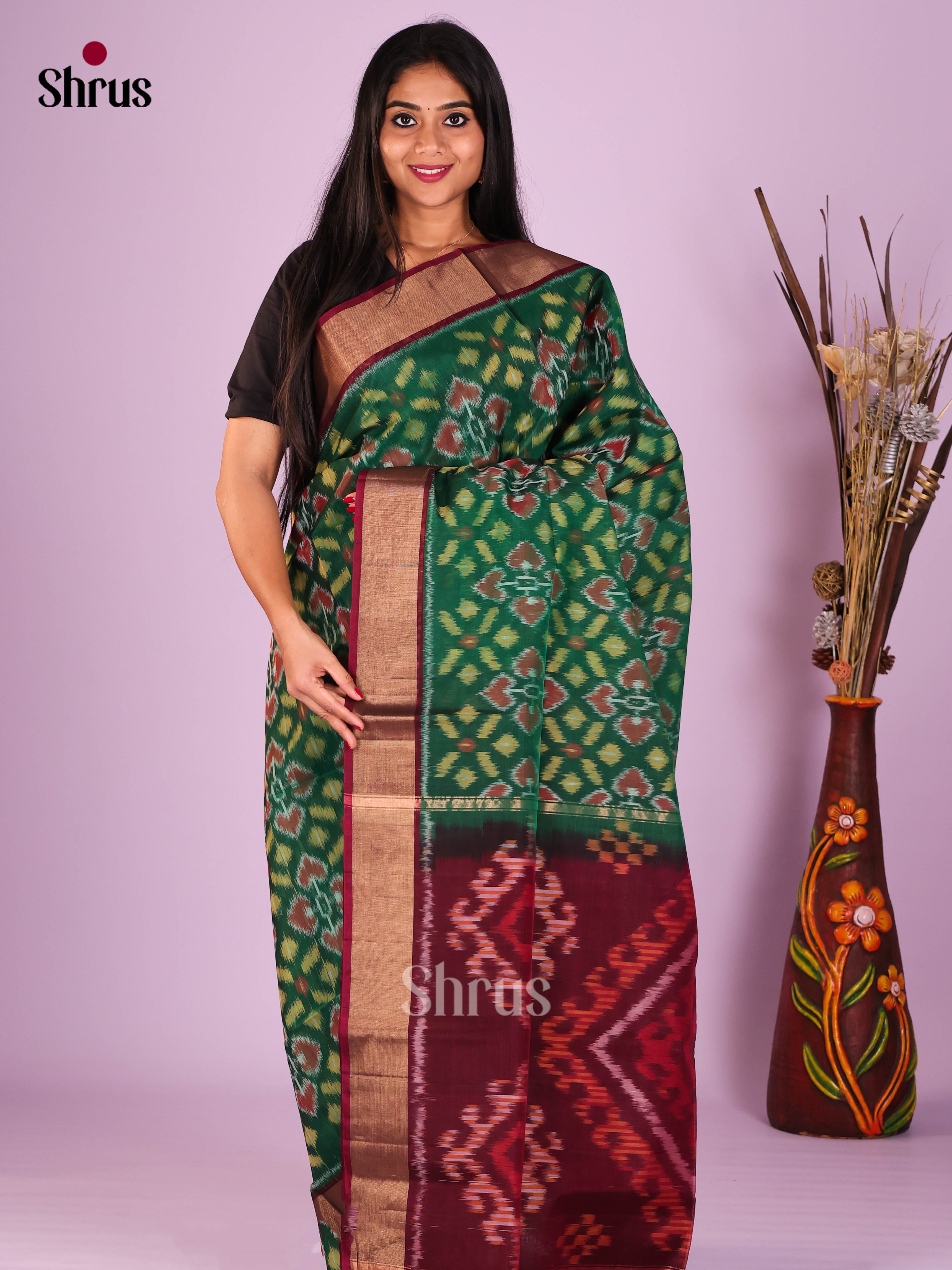 Green & maroon- Pochampally sico Saree