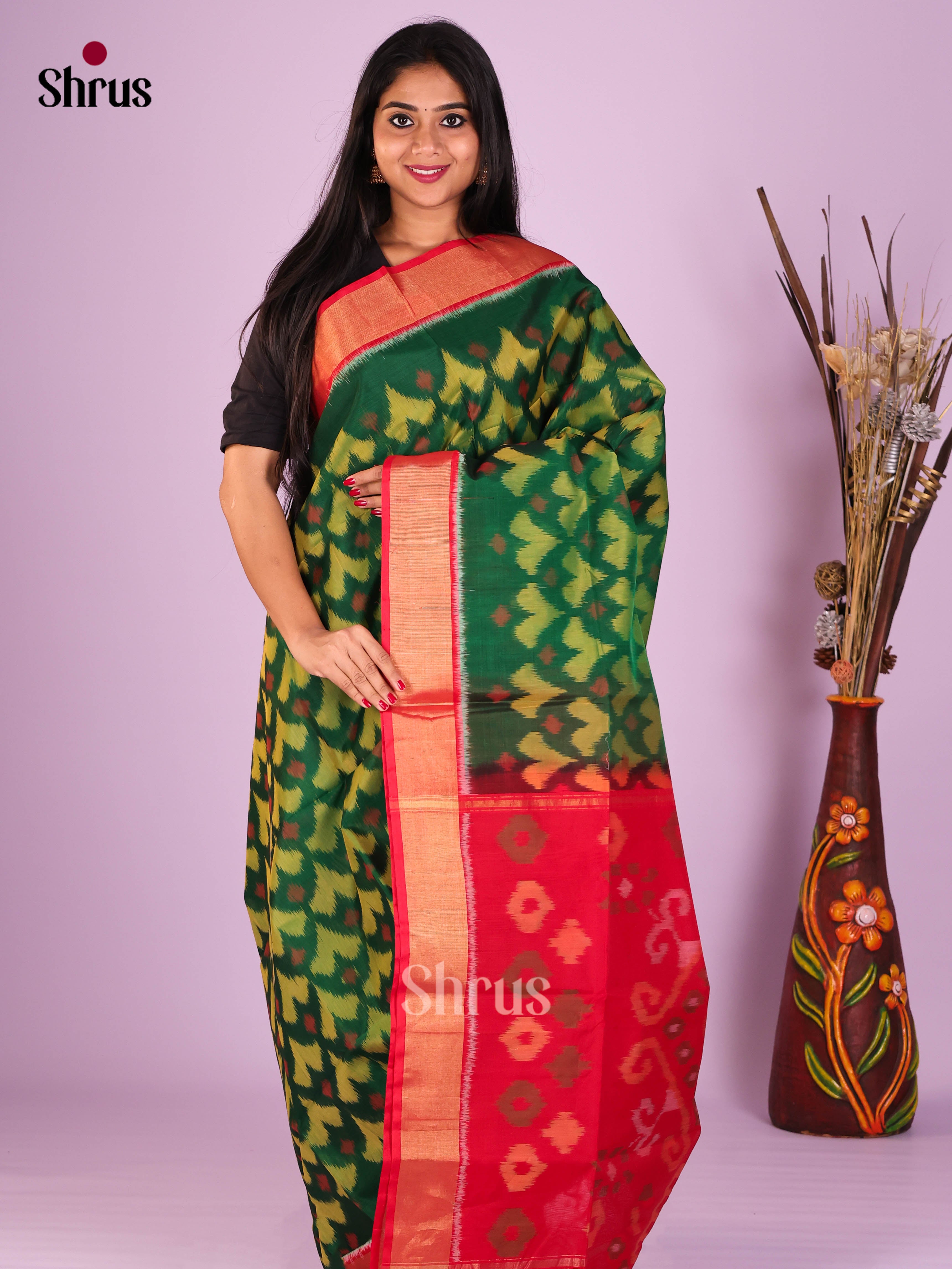 Green & Red - Pochampally sico Saree