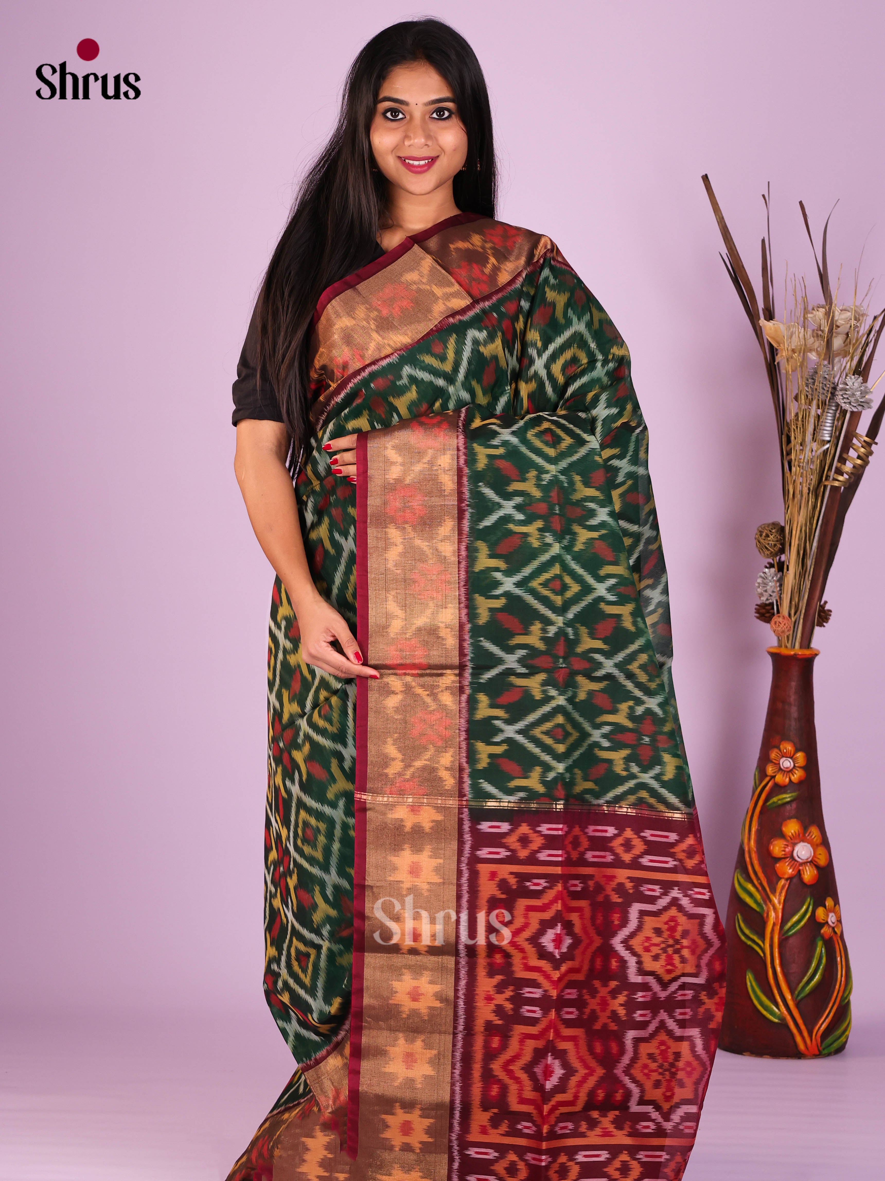 Green & Maroon- Pochampally sico Saree