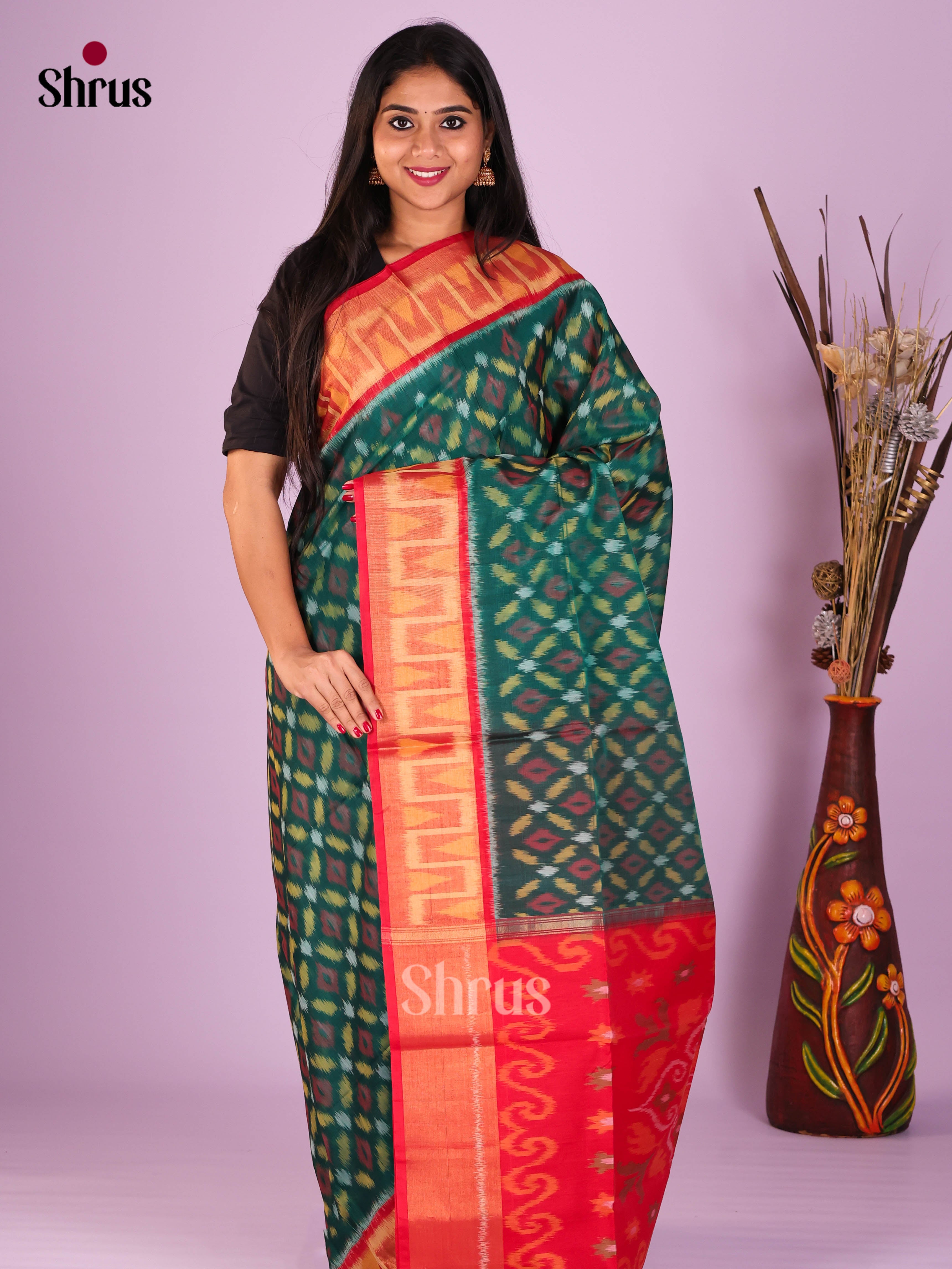 Green & Red - Pochampally sico Saree