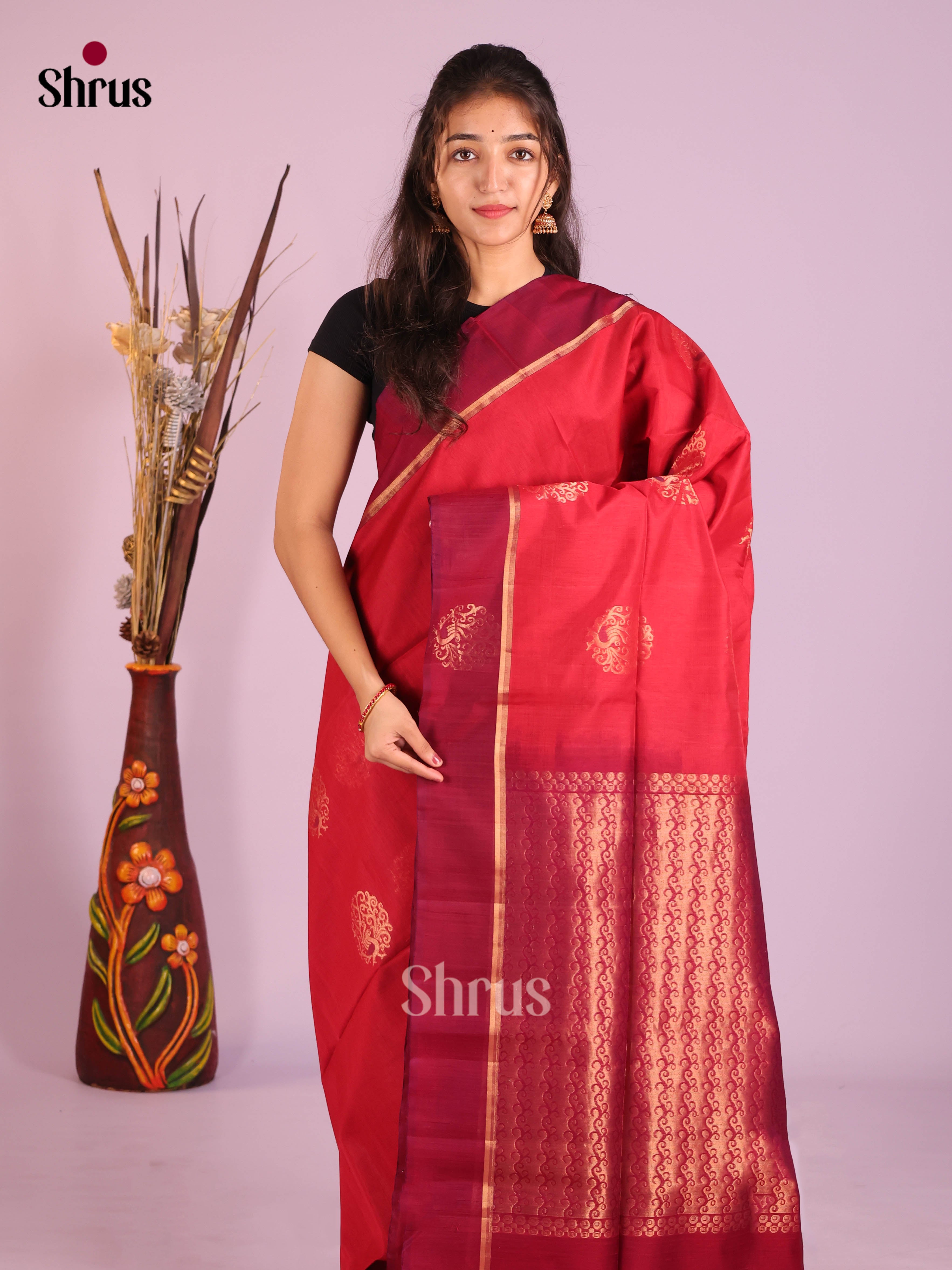 Red & Maroon-Timeless Silk Cotton Saree - Shop on Shrus.com