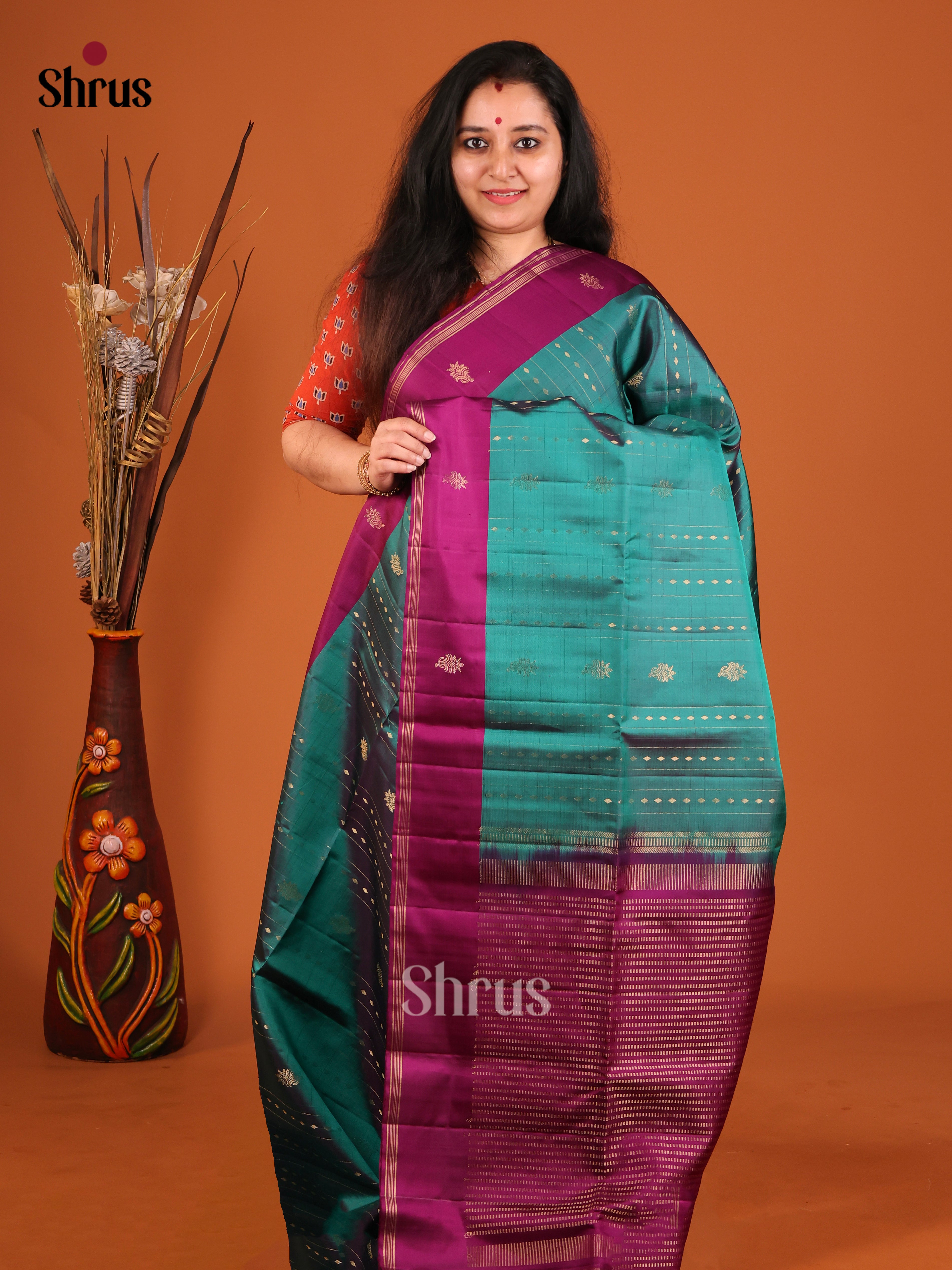 DIS16941 - Soft Silk (HR) Saree - Shop on Shrus.com