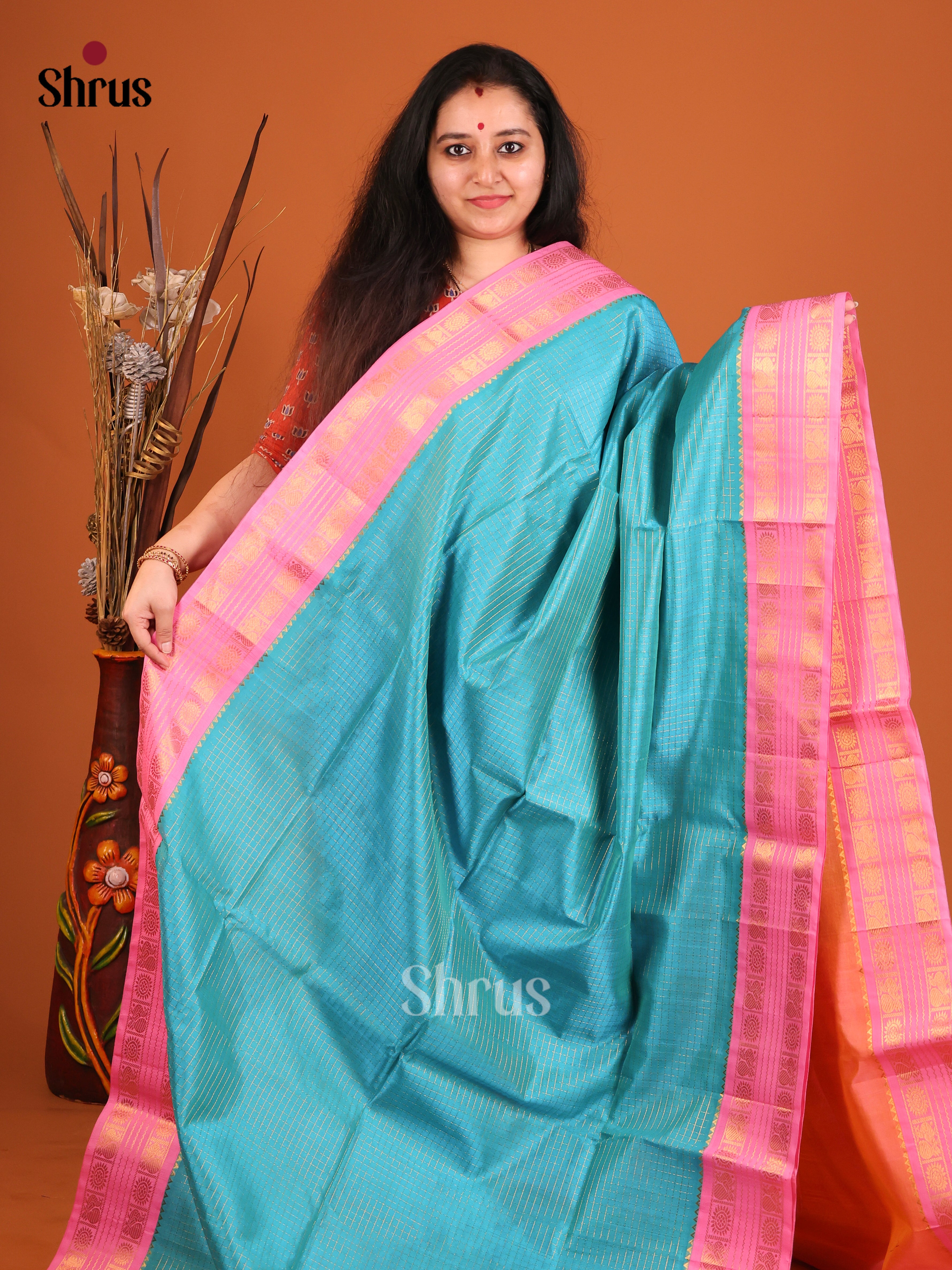 DIS17196 - Korvai-kattams Saree - Shop on Shrus.com