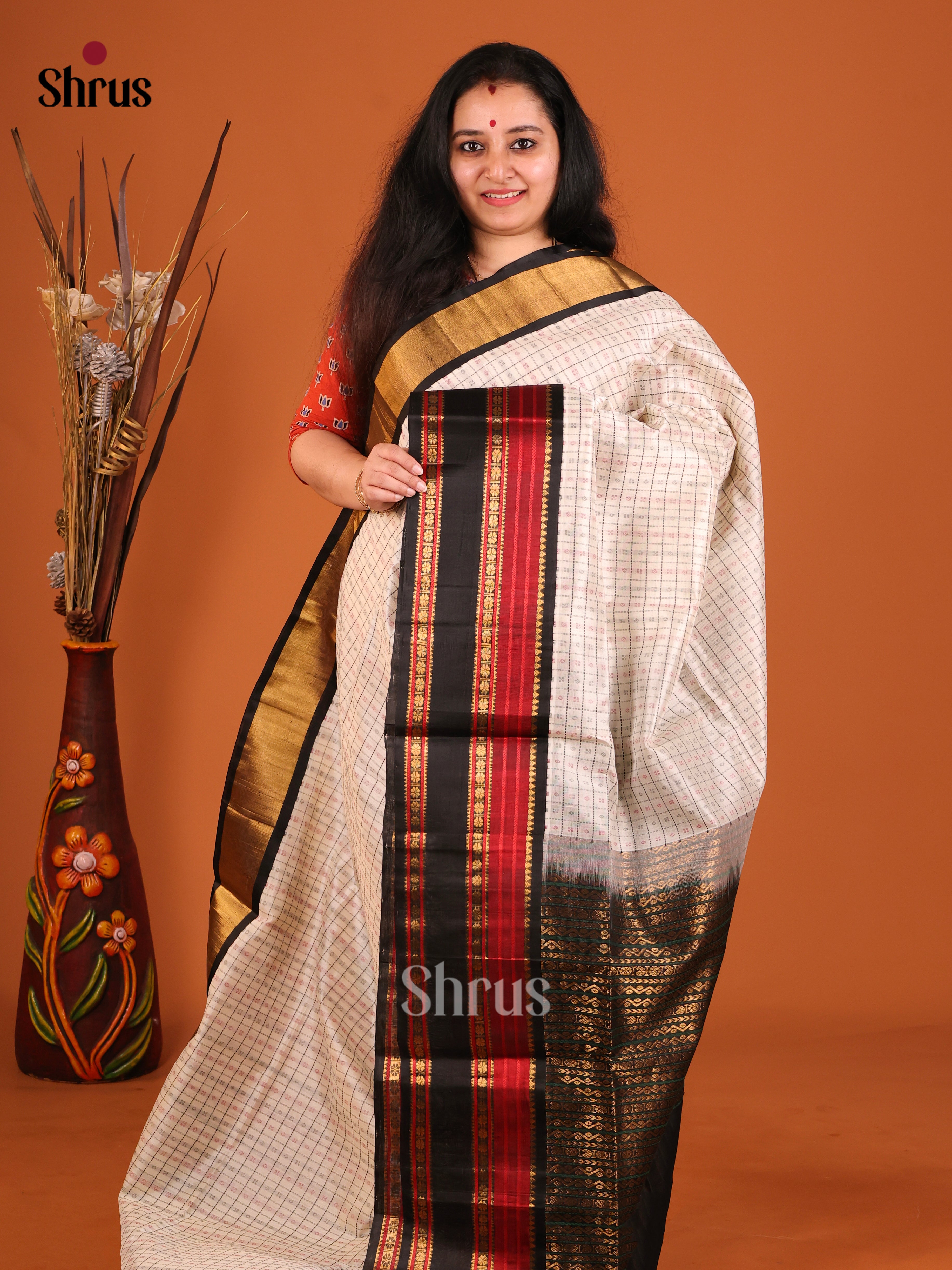 white and black Korvai kattams Saree