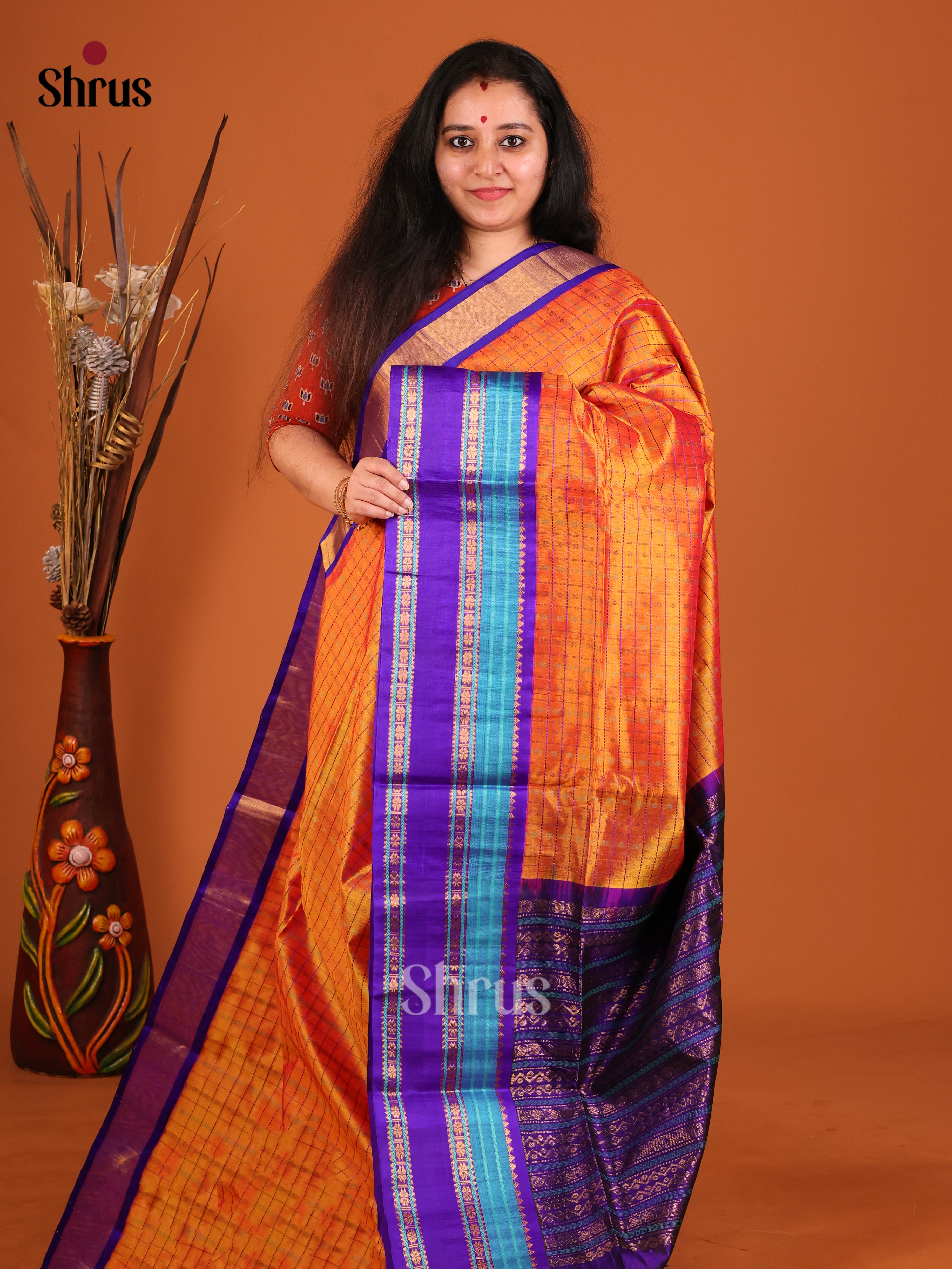 DIS17198 - Korvai-kattams Saree - Shop on Shrus.com