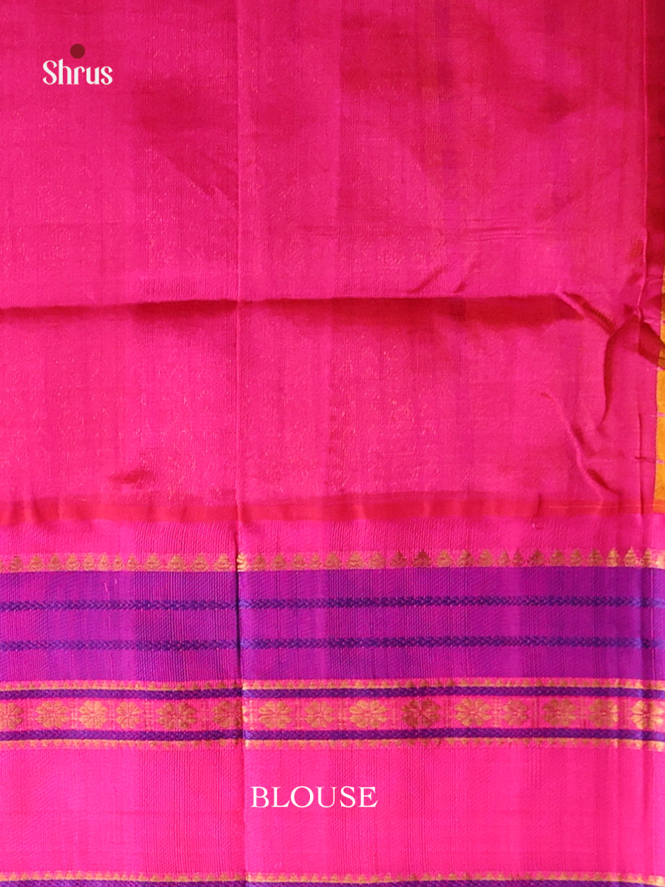 DIS17199 - Korvai-kattams Saree