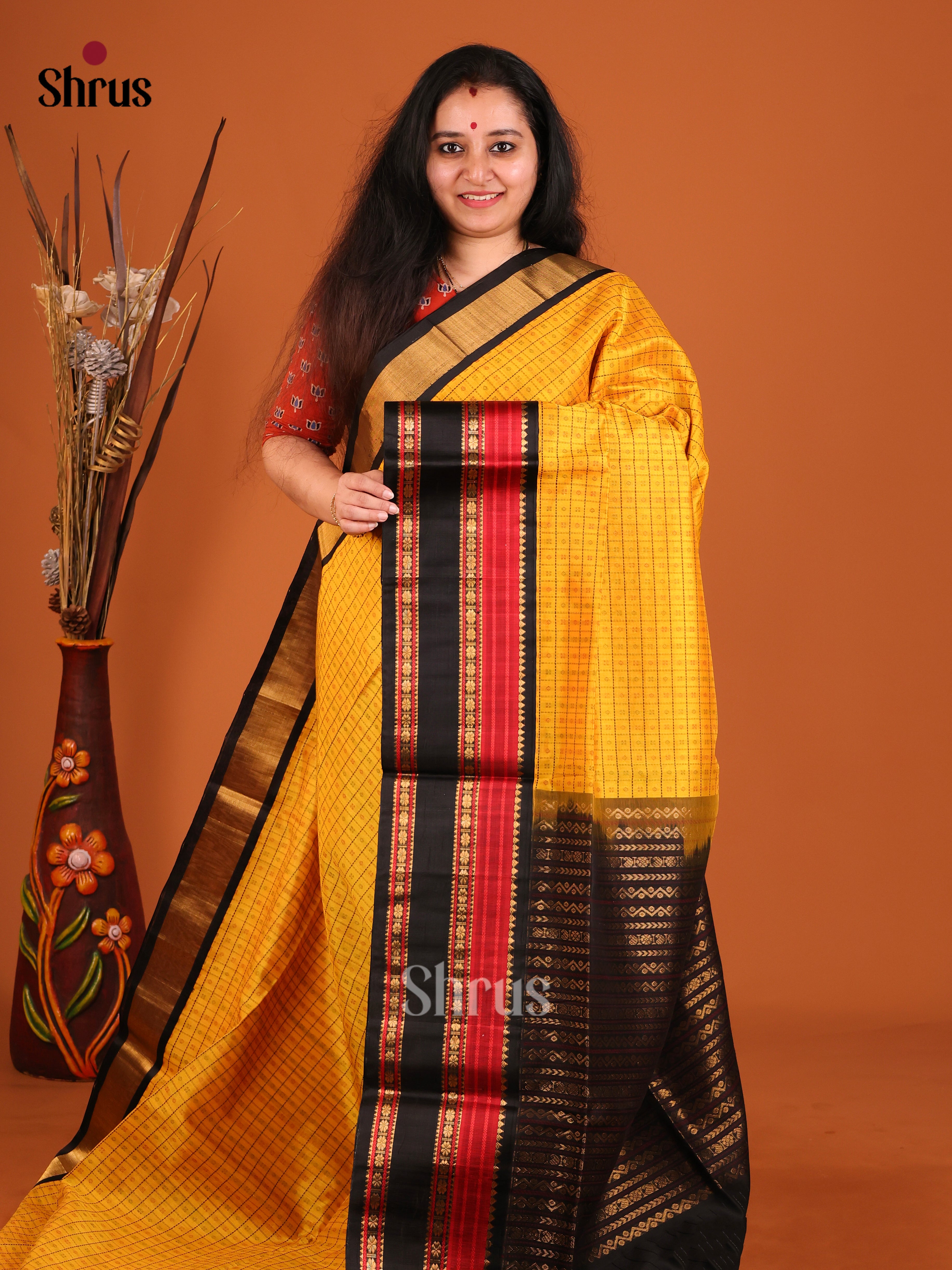 DIS17201 - Korvai-kattams Saree - Shop on Shrus.com