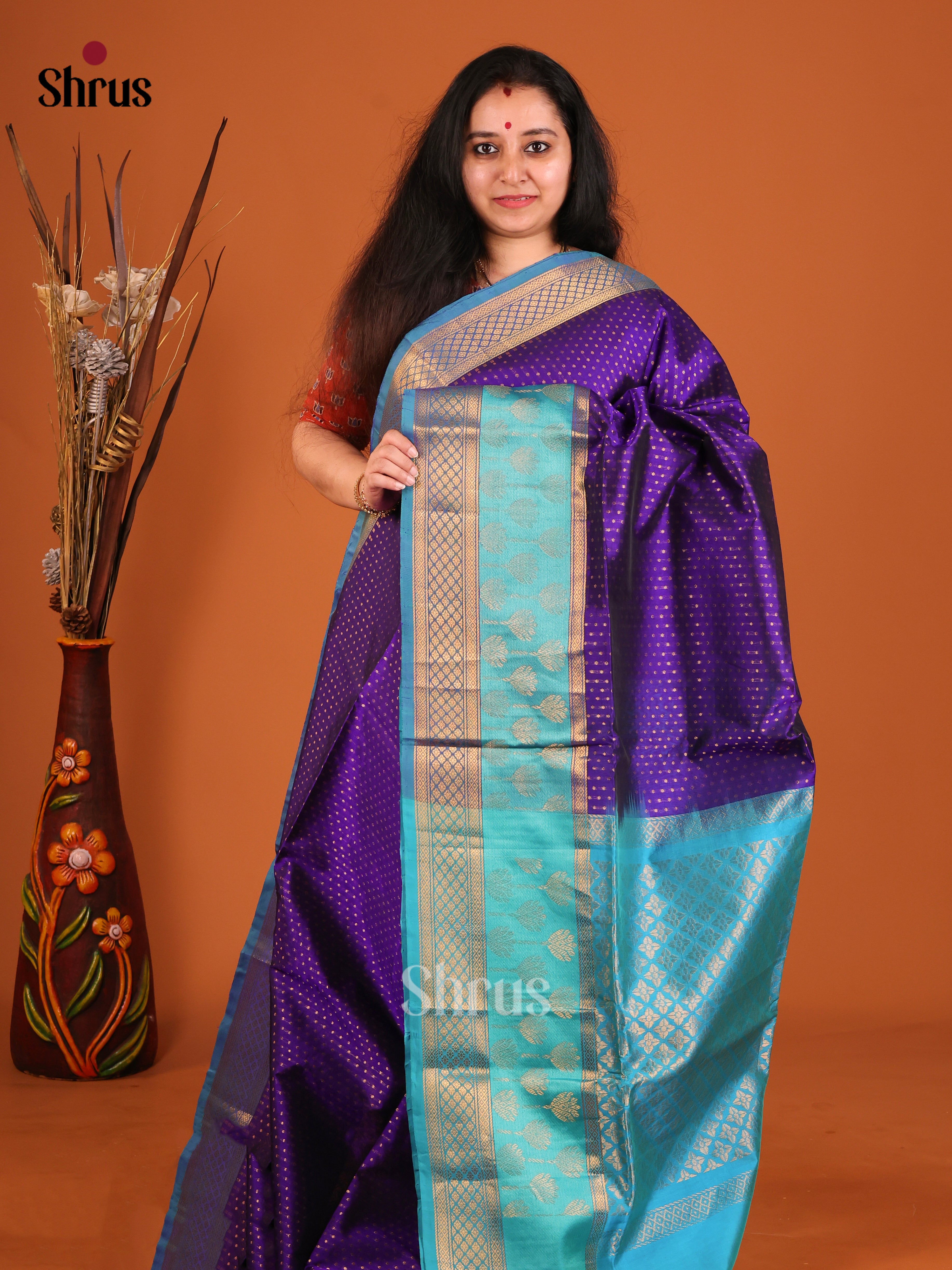 DIS17207 - Korvai-Big border Saree - Shop on Shrus.com