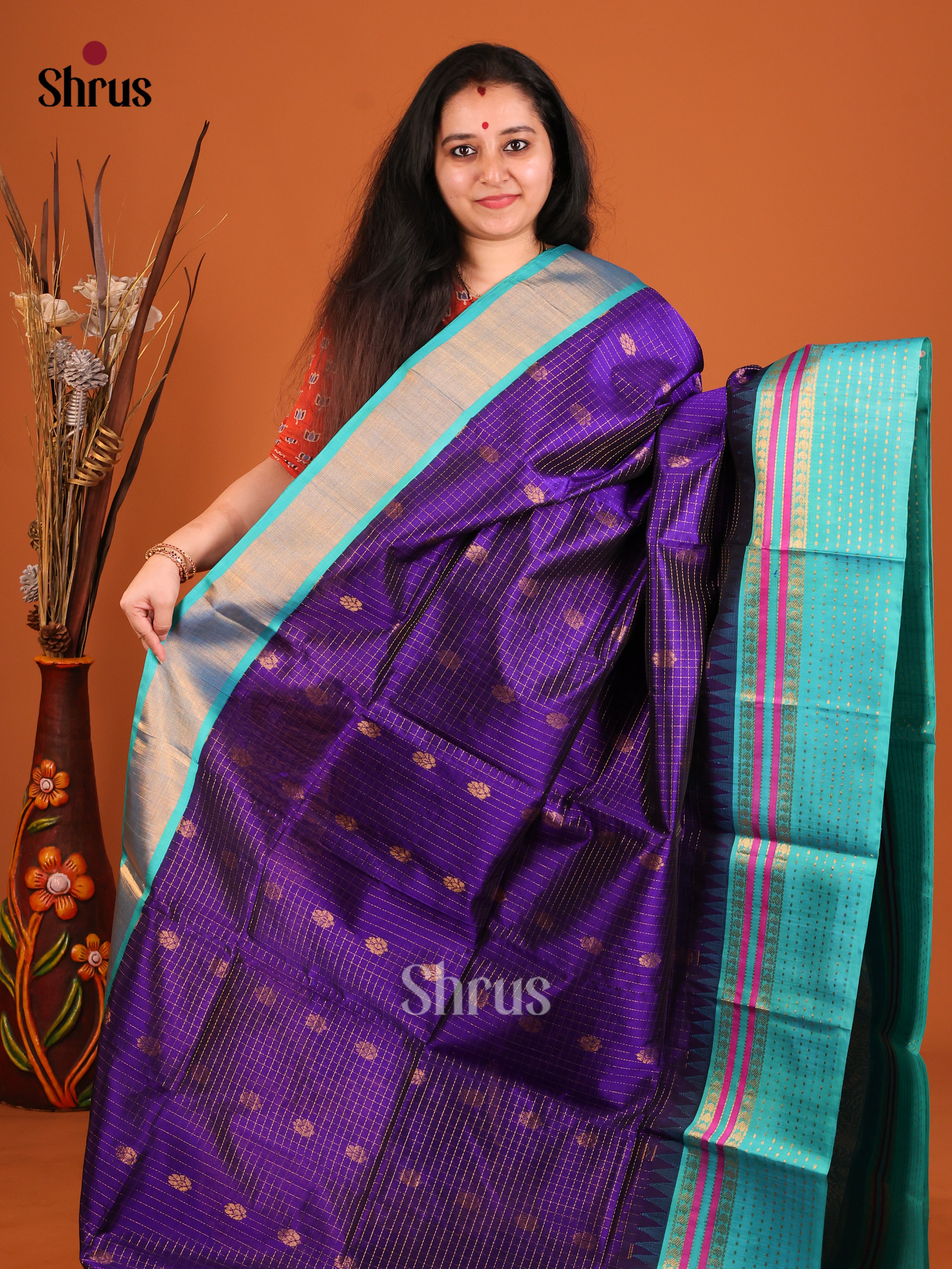 DIS17217 - Korvai-kattams Saree - Shop on Shrus.com