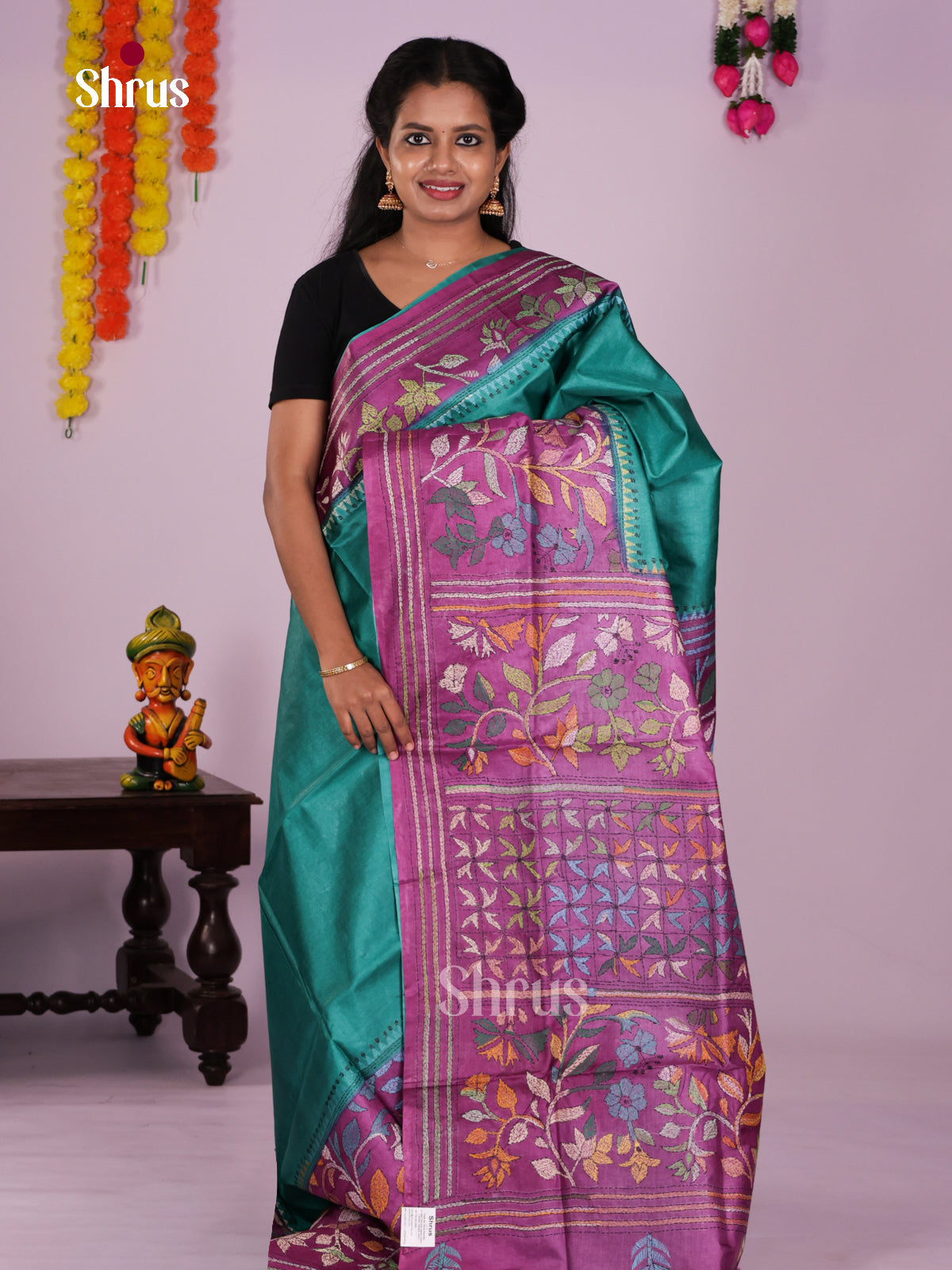 DIS17707 - Tussar Saree - Shop on Shrus.com