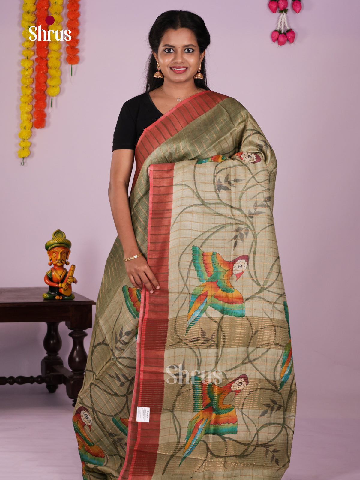DIS17726 - Tussar Saree - Shop on Shrus.com
