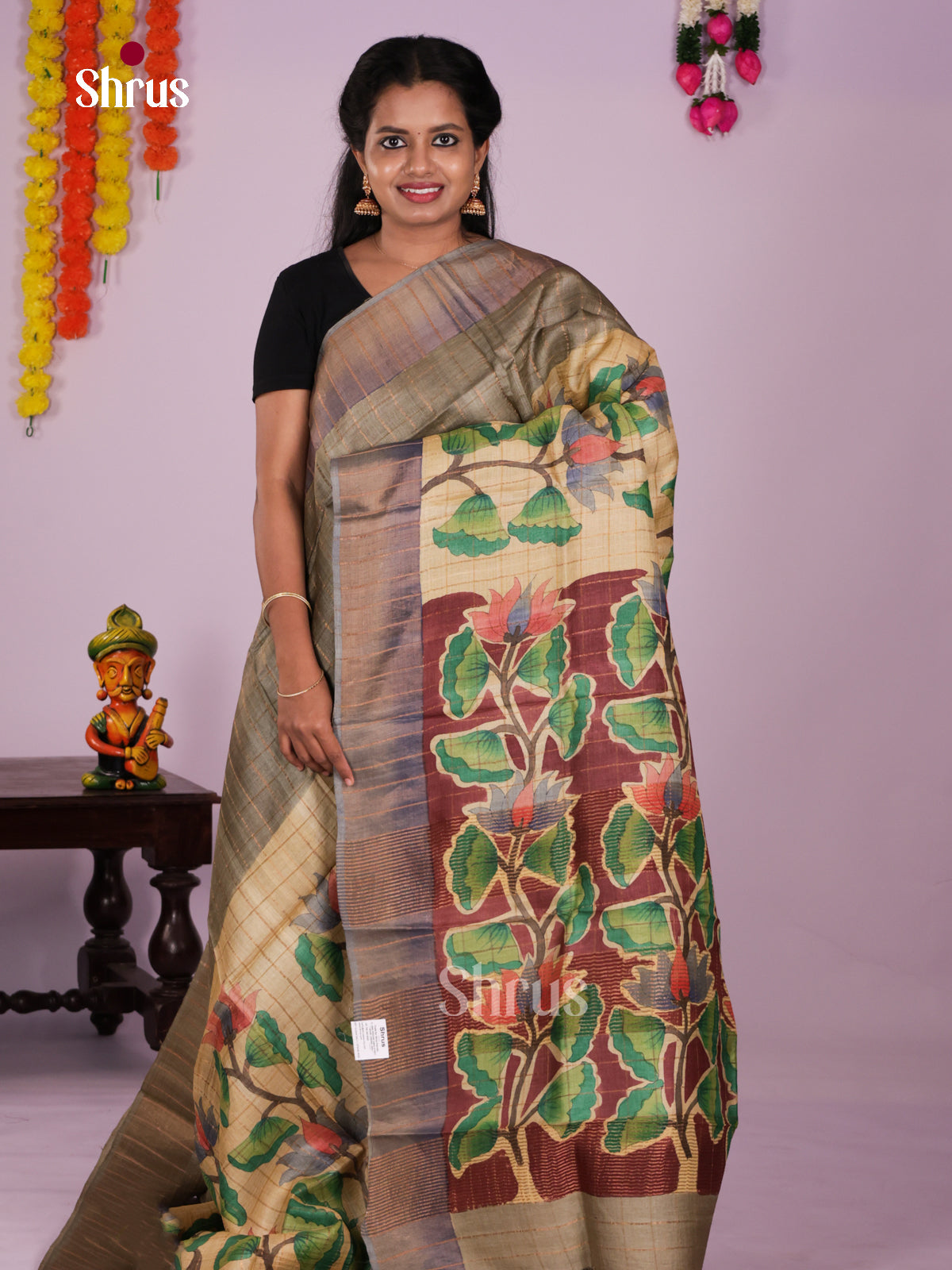 DIS17727 - Tussar Saree - Shop on Shrus.com
