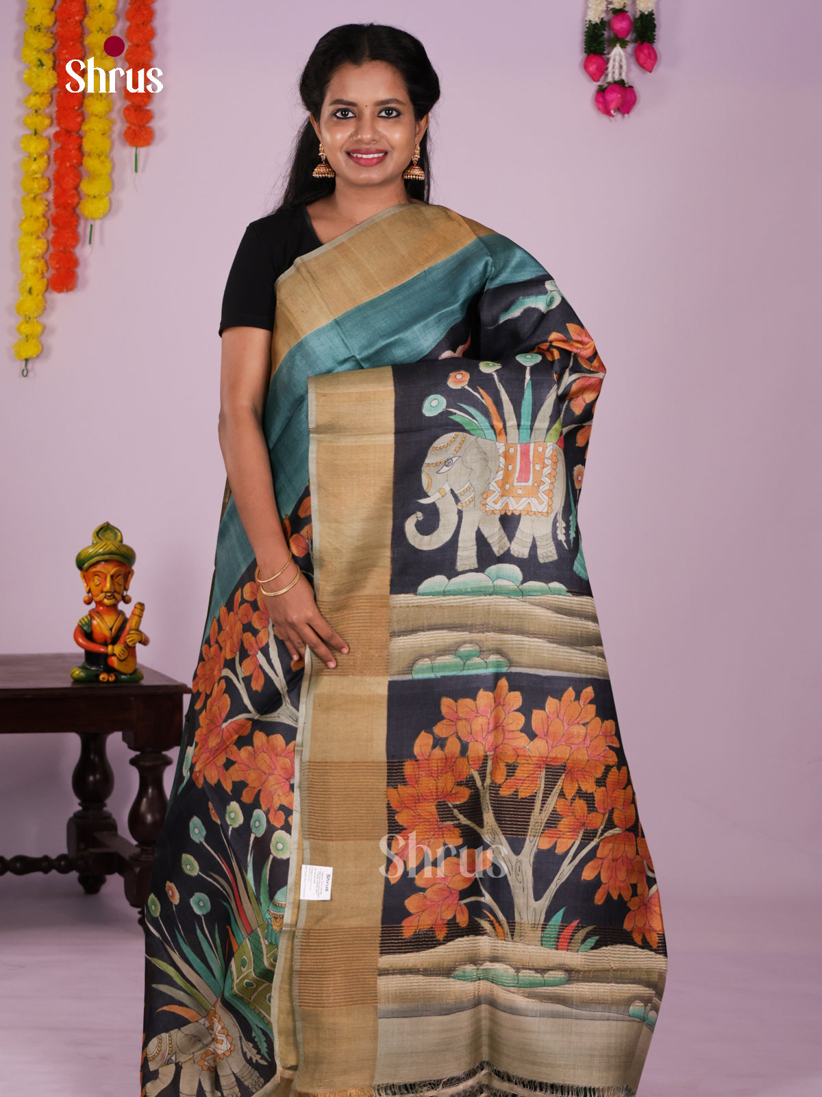 DIS17733 - Tussar Saree - Shop on Shrus.com