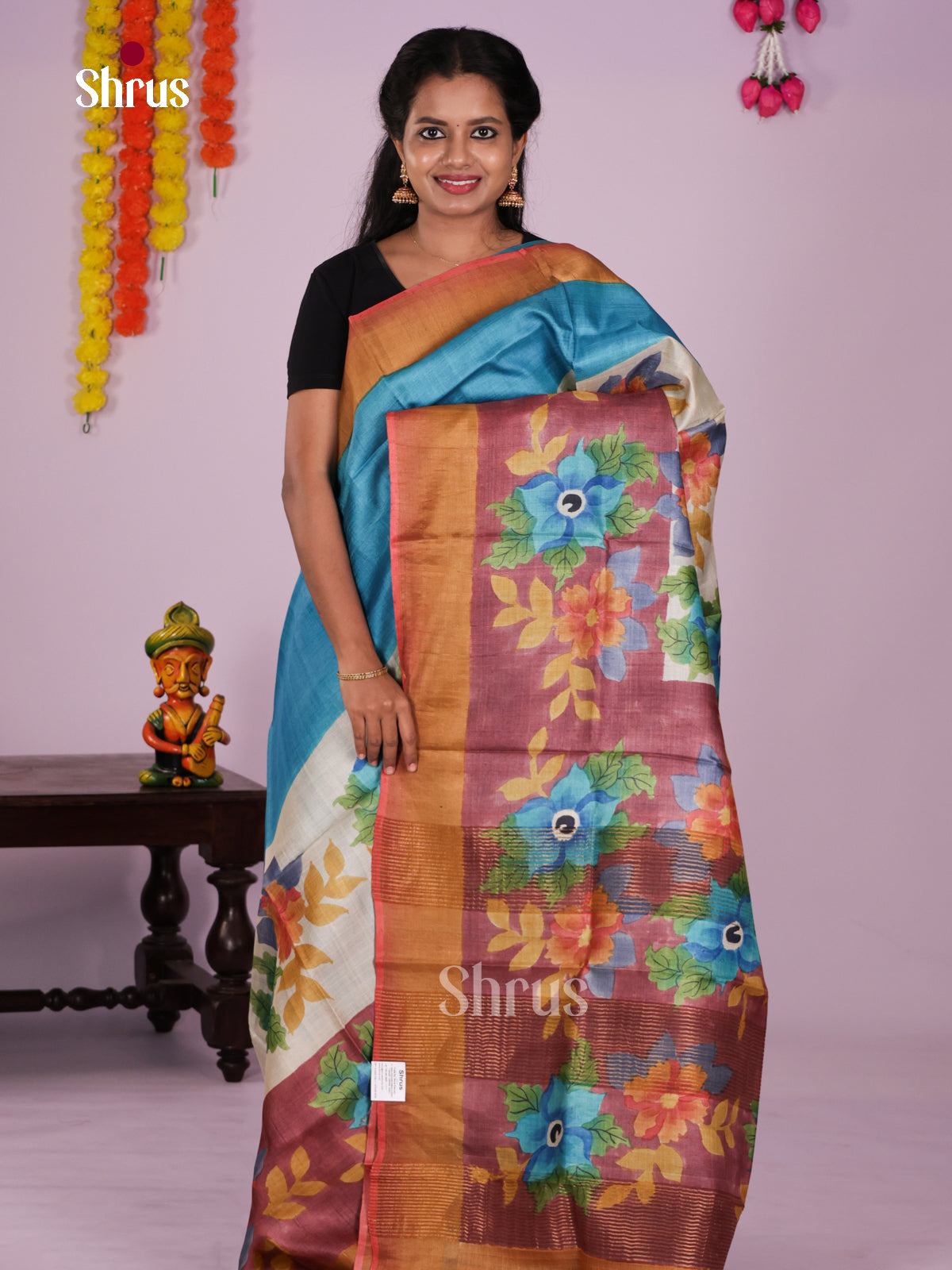 DIS17756 - Tussar Saree - Shop on Shrus.com