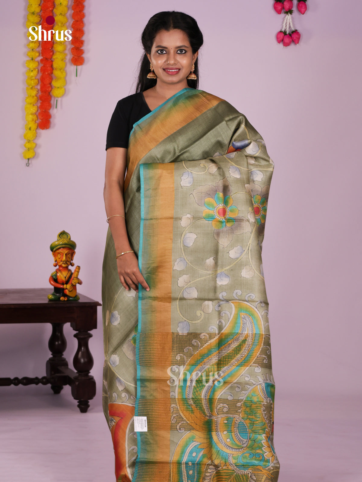 DIS17765 - Tussar Saree - Shop on Shrus.com