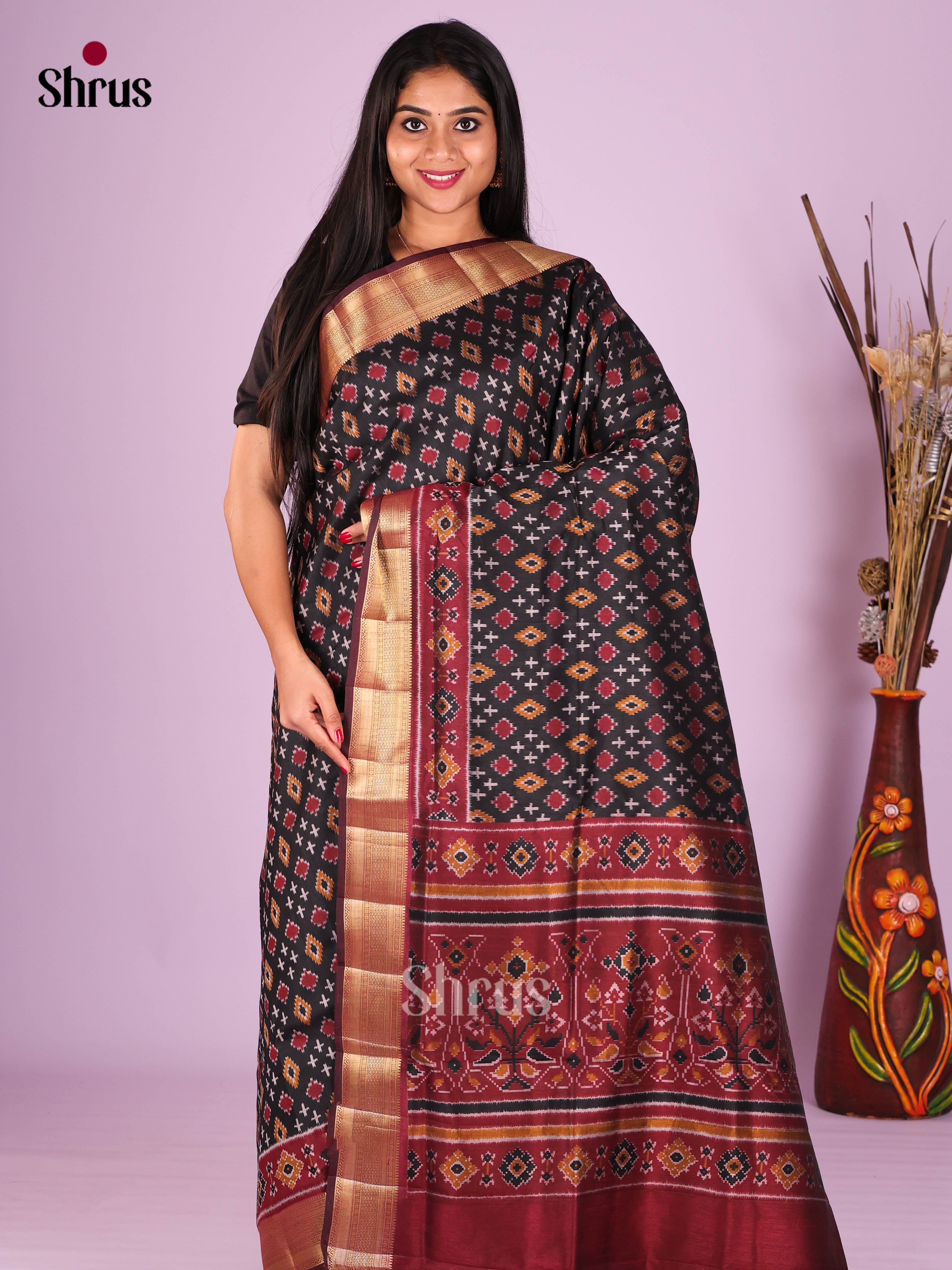 DIS18222 - Semi Patola Saree