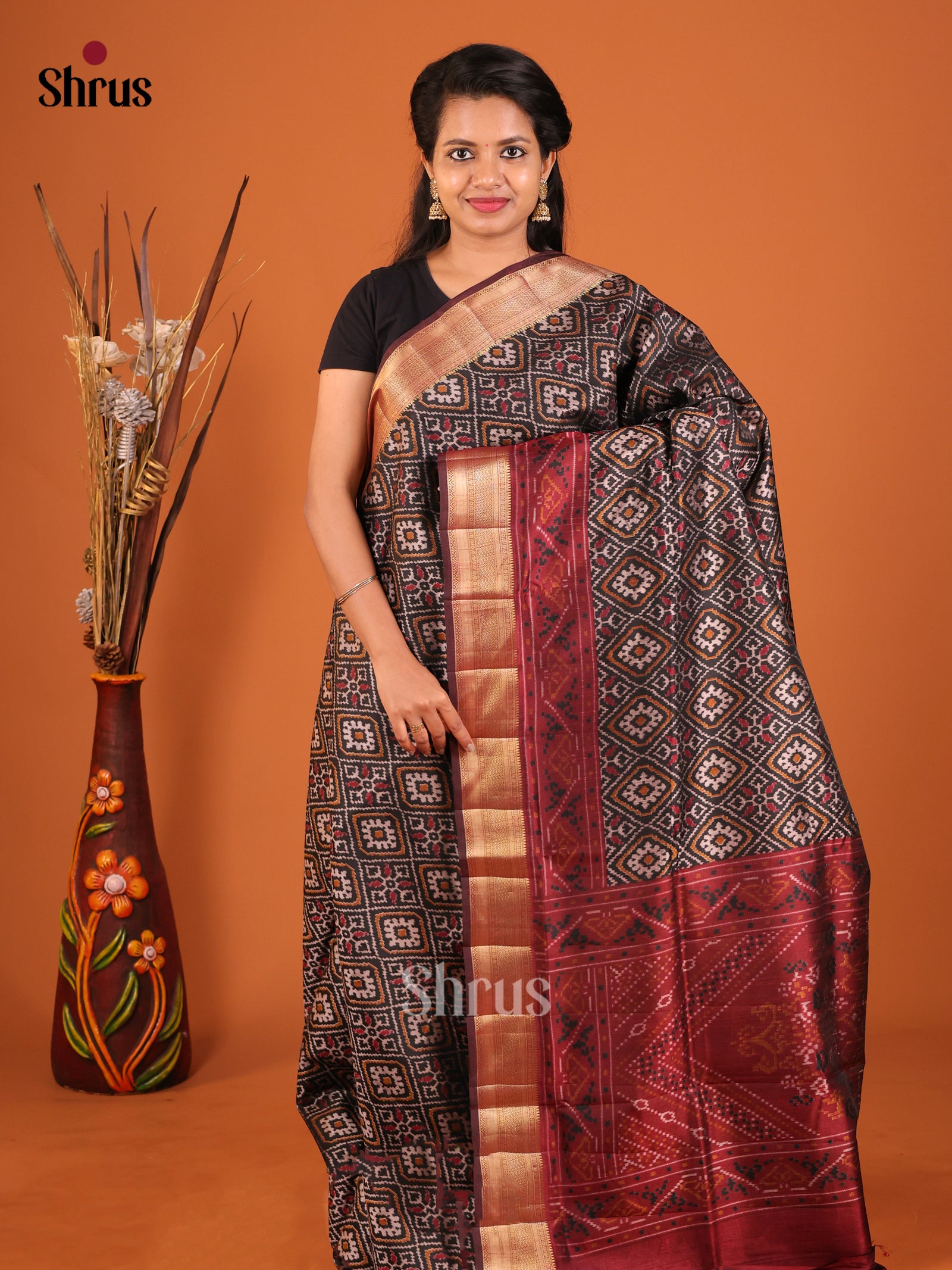 DIS18252 - Semi Patola Saree