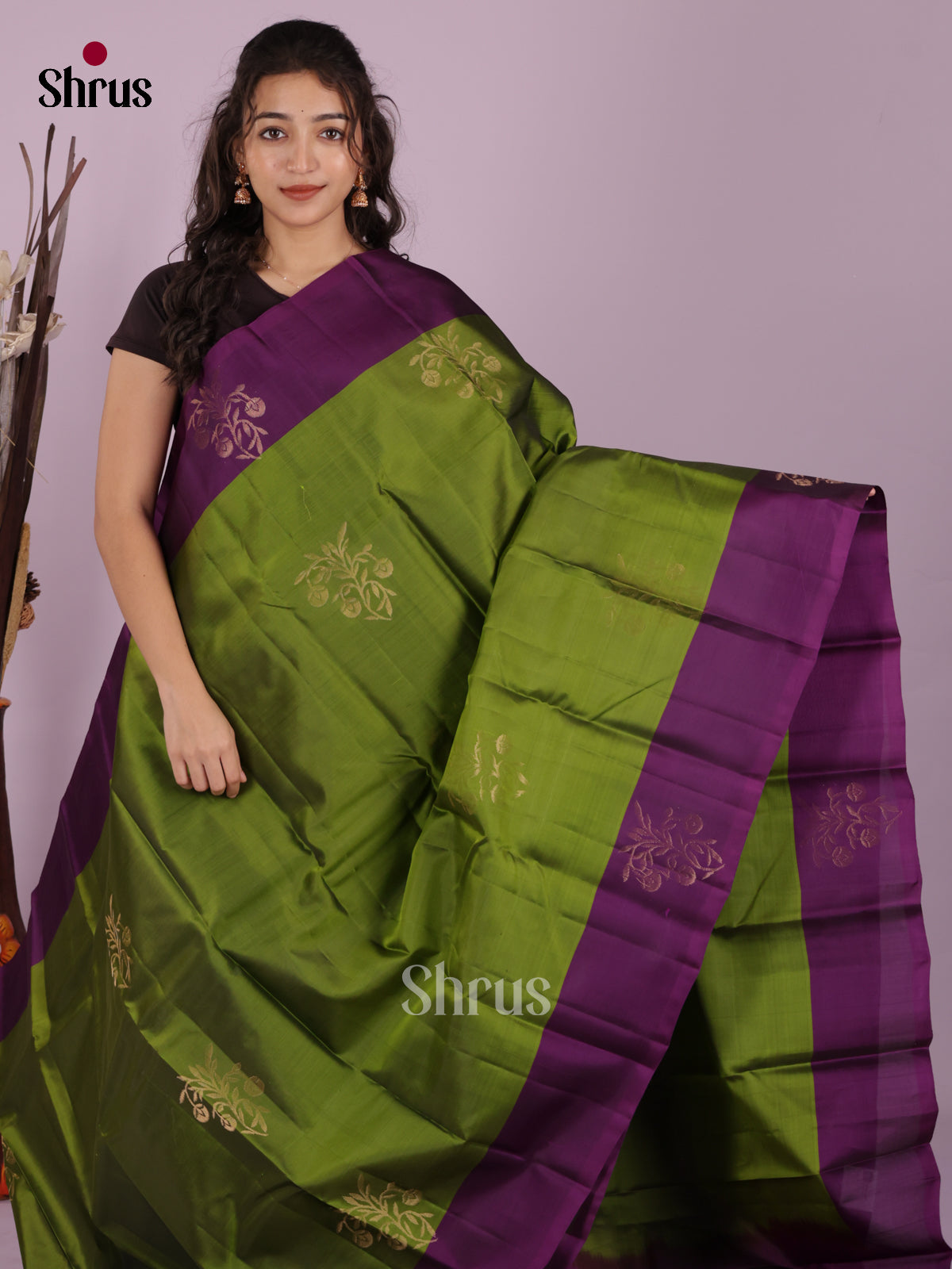 DIS19300 - Softsilk-halfpure Saree - Shop on Shrus.com