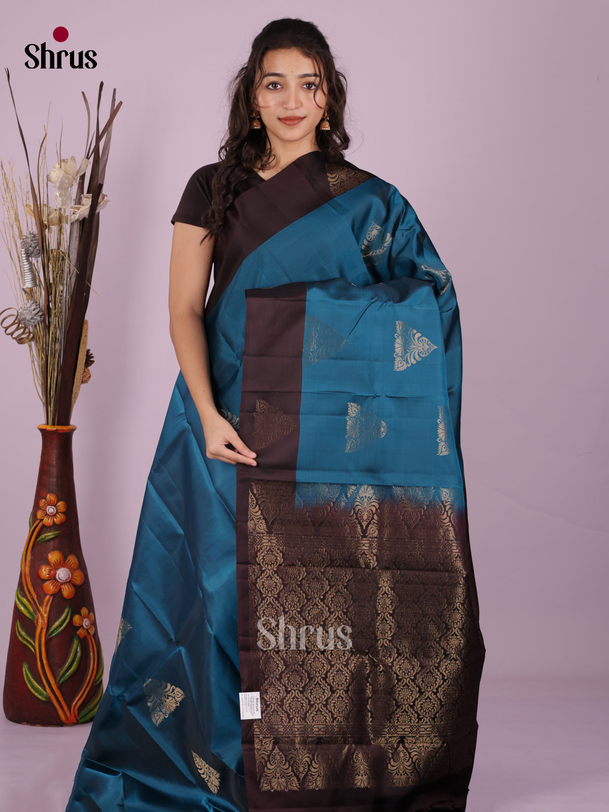 DIS19321 - Softsilk-halfpure Saree - Shop on Shrus.com