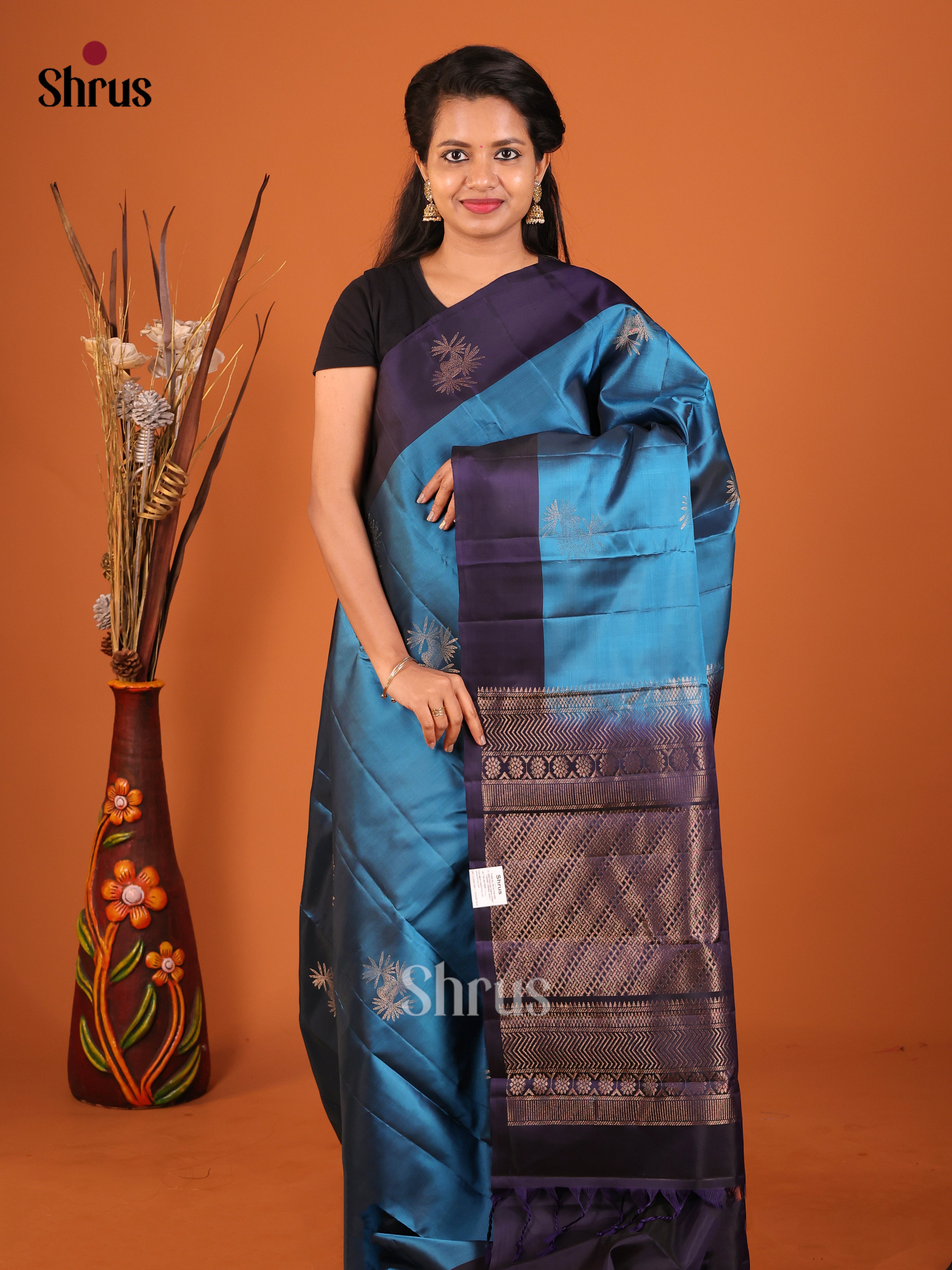 DIS19332 - Softsilk-halfpure Saree - Shop on Shrus.com