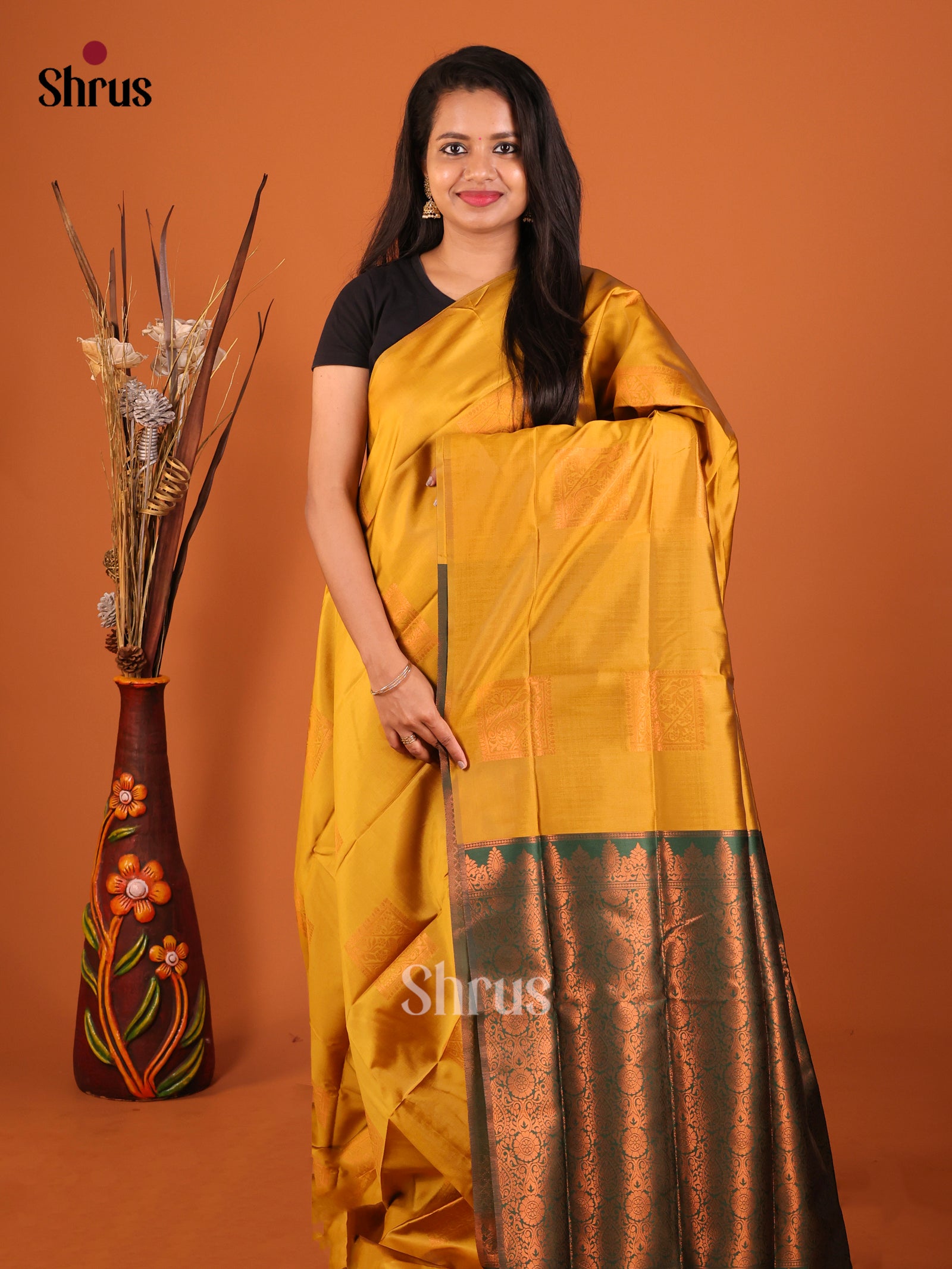 DIS19946 - Semi Softsilk Saree - Shop on Shrus.com